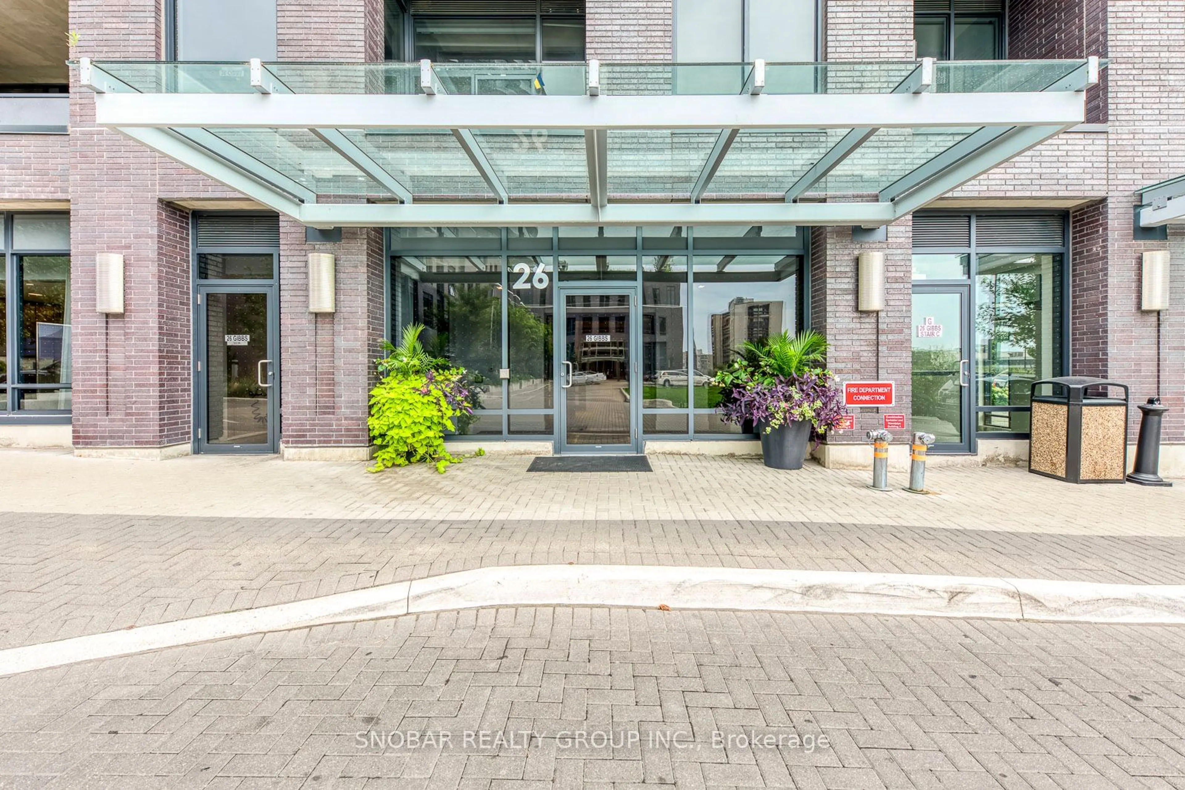 Indoor foyer for 26 Gibbs Rd #445, Toronto Ontario M9B 0E3