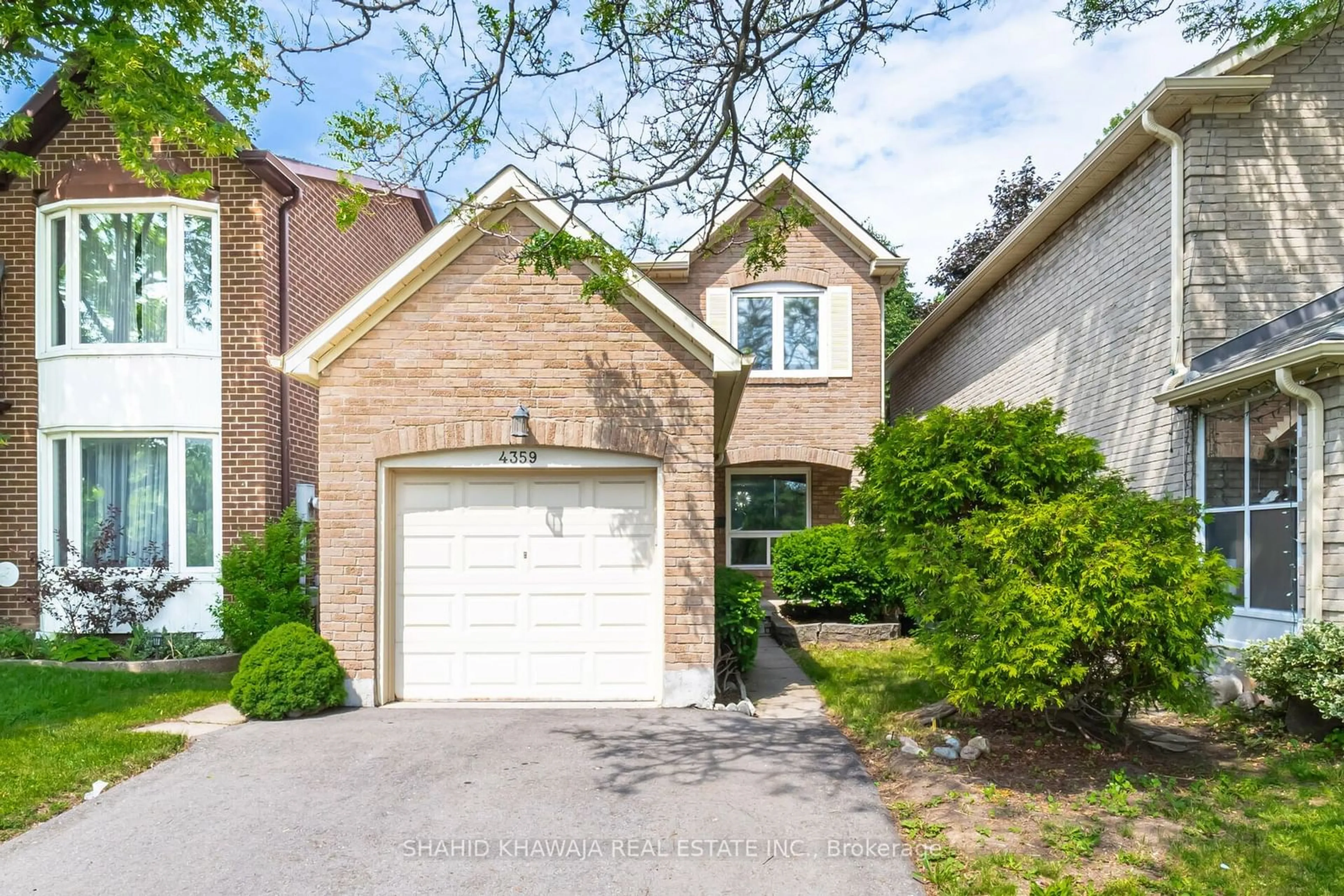 Frontside or backside of a home for 4359 Sawmill Valley Dr, Mississauga Ontario L5L 3L3