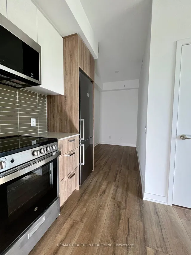 Additional property image - 1787 St Clair Ave Unit 604