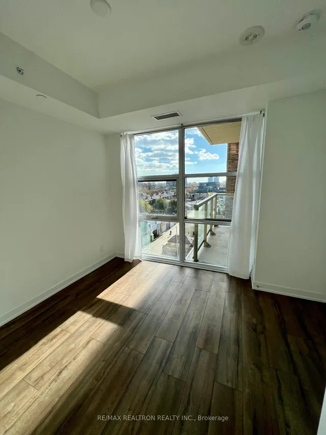Additional property image - 1787 St Clair Ave Unit 604