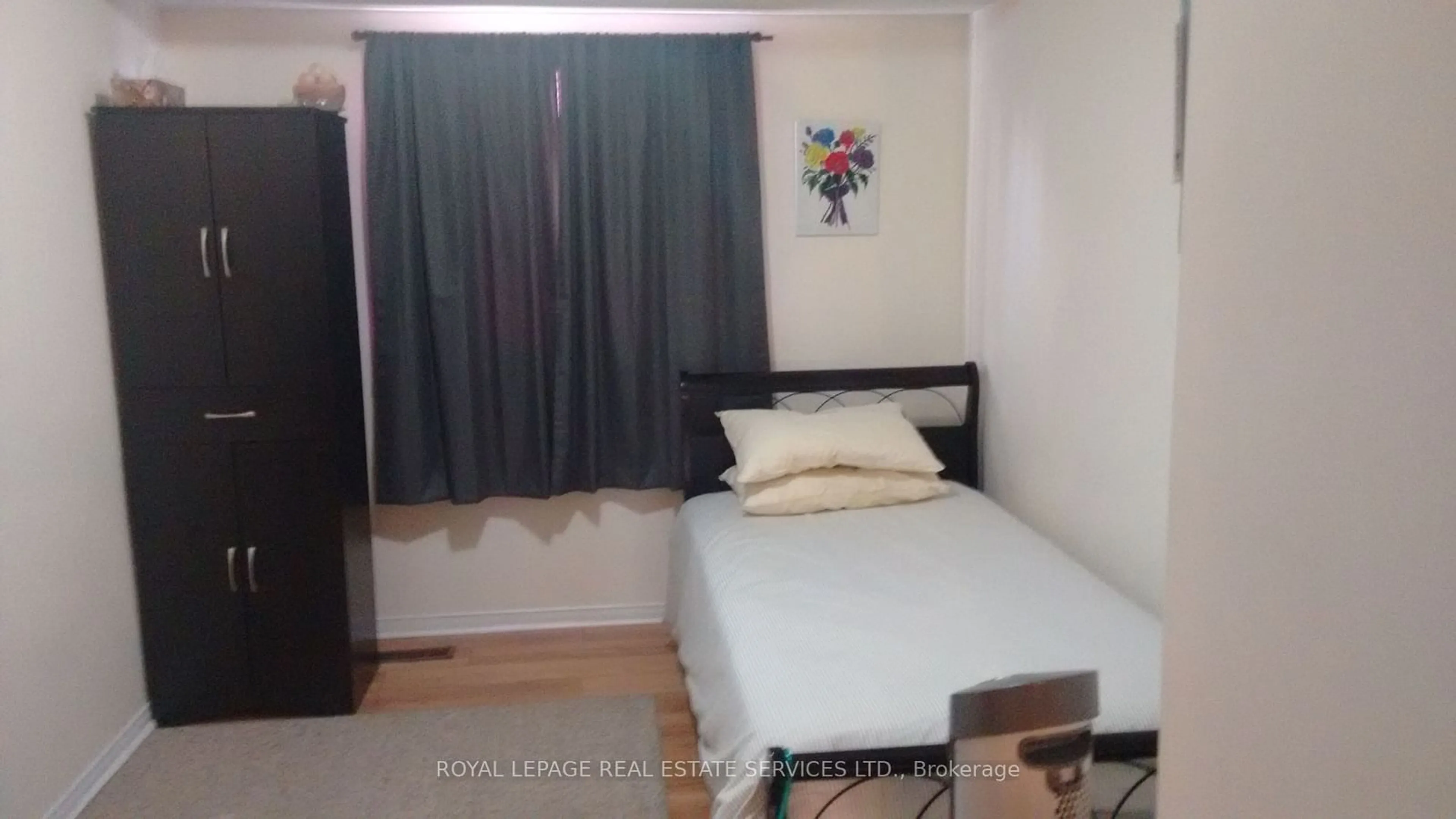 A pic of a room for 4920 Rathkeale Rd #9, Mississauga Ontario L5V 2E9