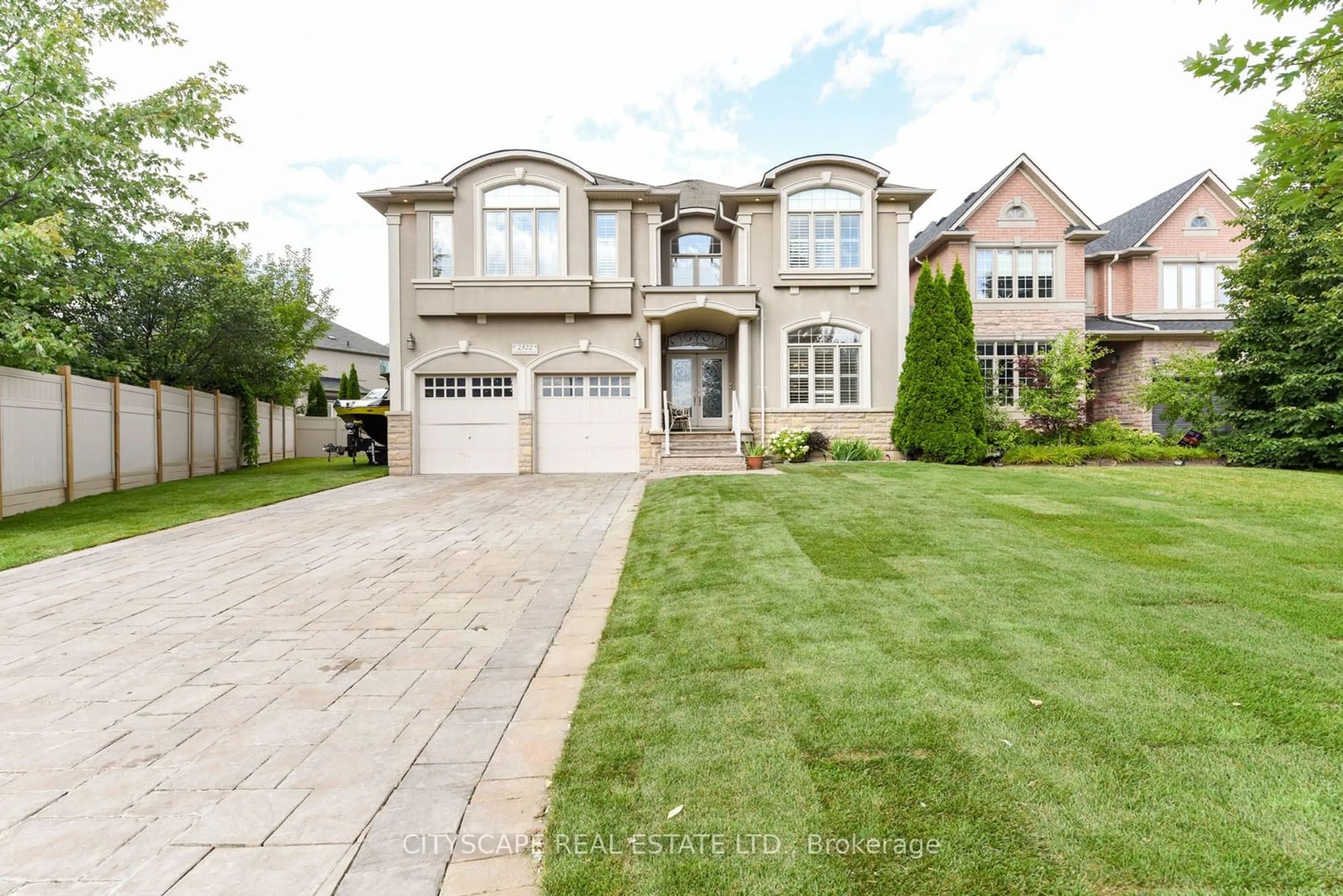 Home with brick exterior material for 2522 Lyndhurst Dr, Oakville Ontario L6H 7W3