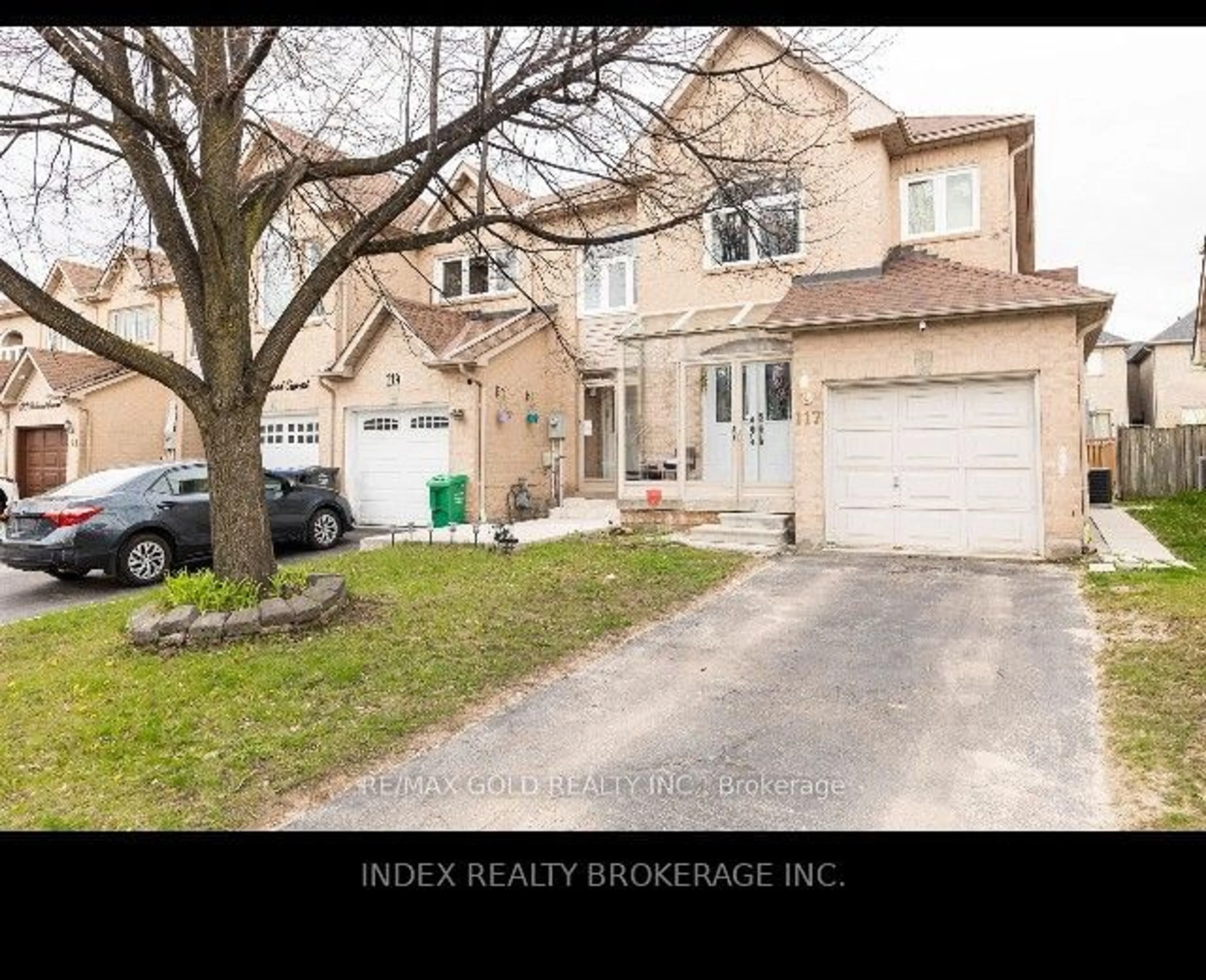 Frontside or backside of a home for 117 Richwood Cres, Brampton Ontario L6X 4N3