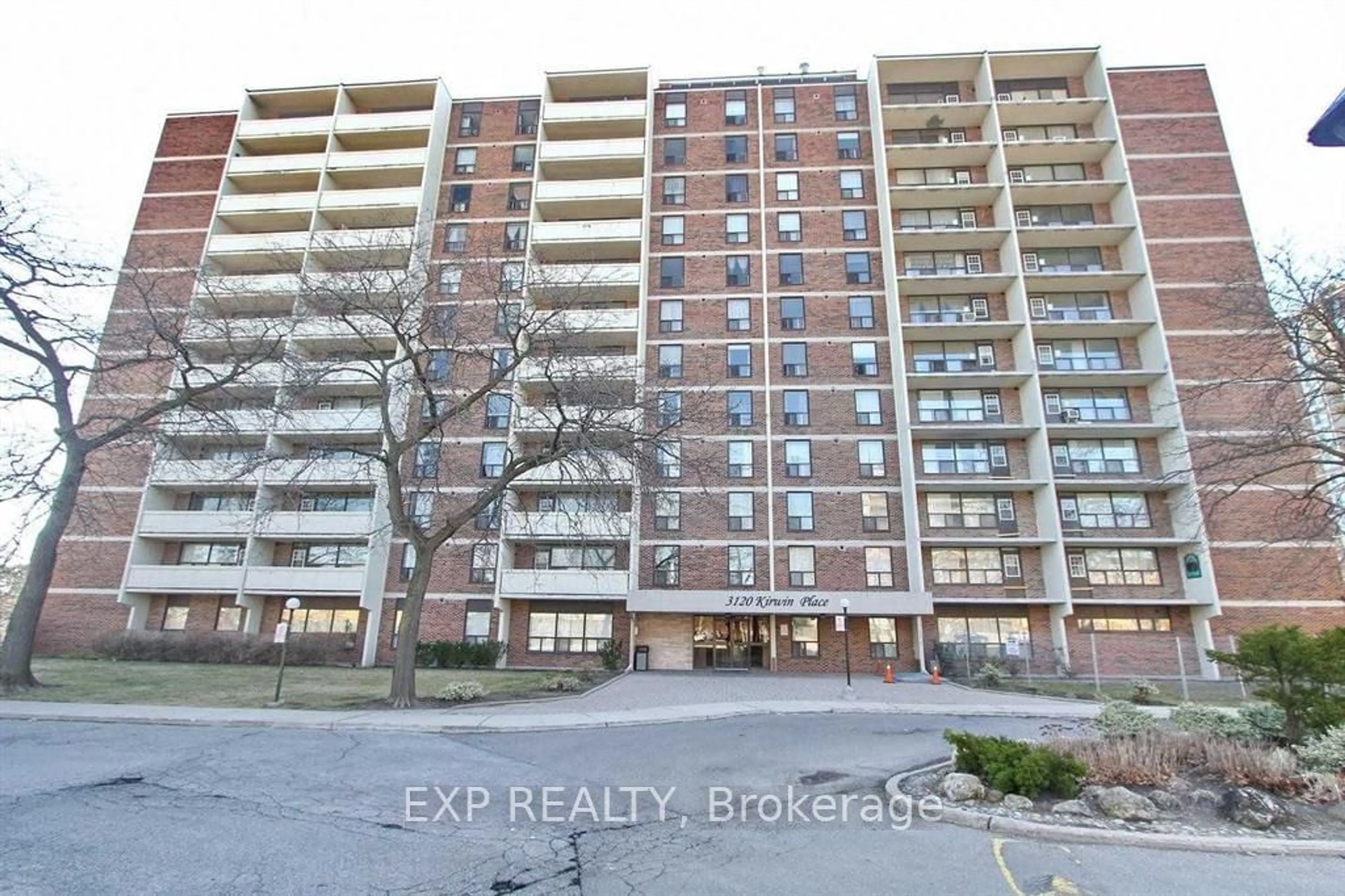 A pic from outside/outdoor area/front of a property/back of a property/a pic from drone, building for 3120 Kirwin Ave #407, Mississauga Ontario L5A 3R2