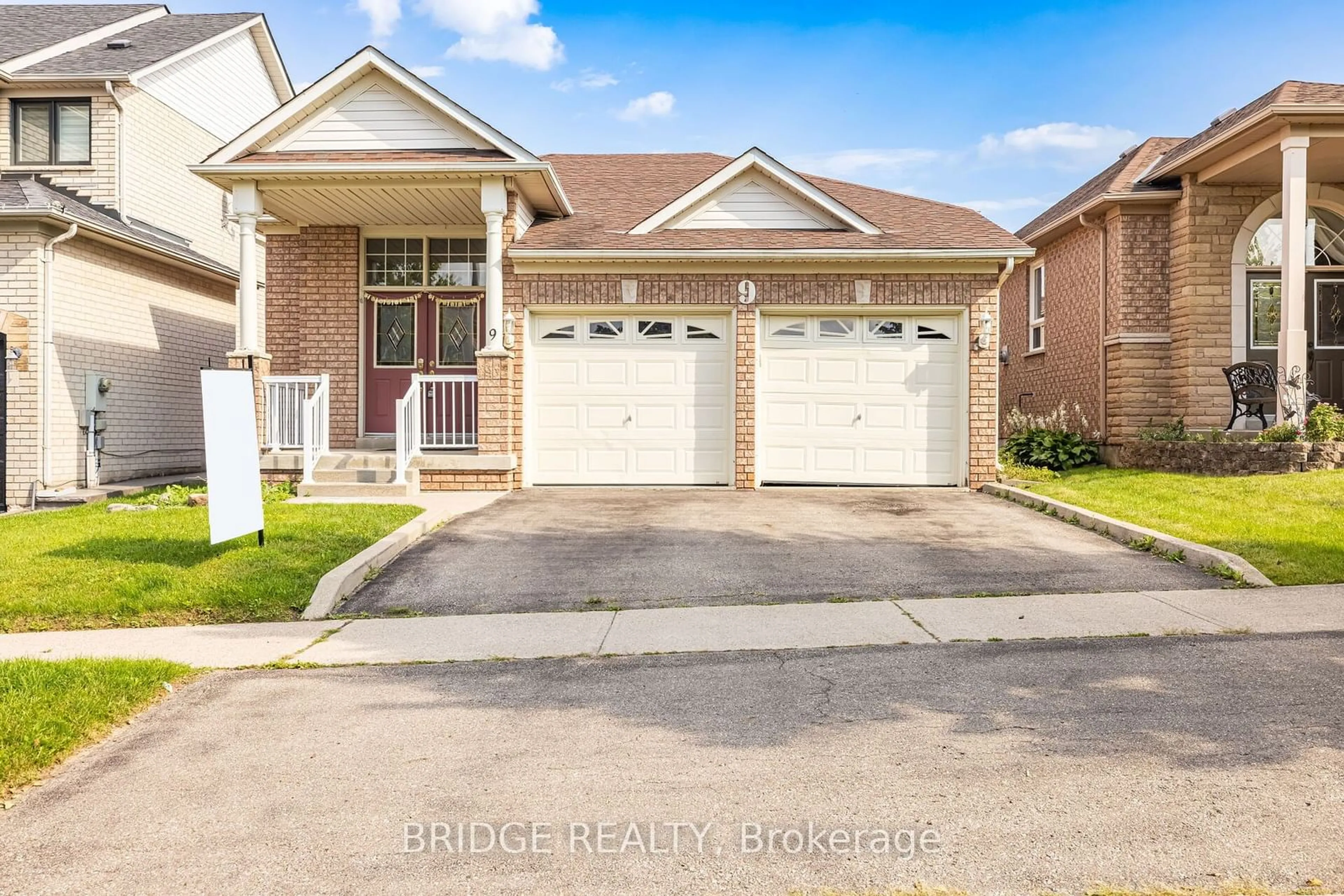 A pic from exterior of the house or condo for 9 Callaghan Cres, Halton Hills Ontario L7G 6A5