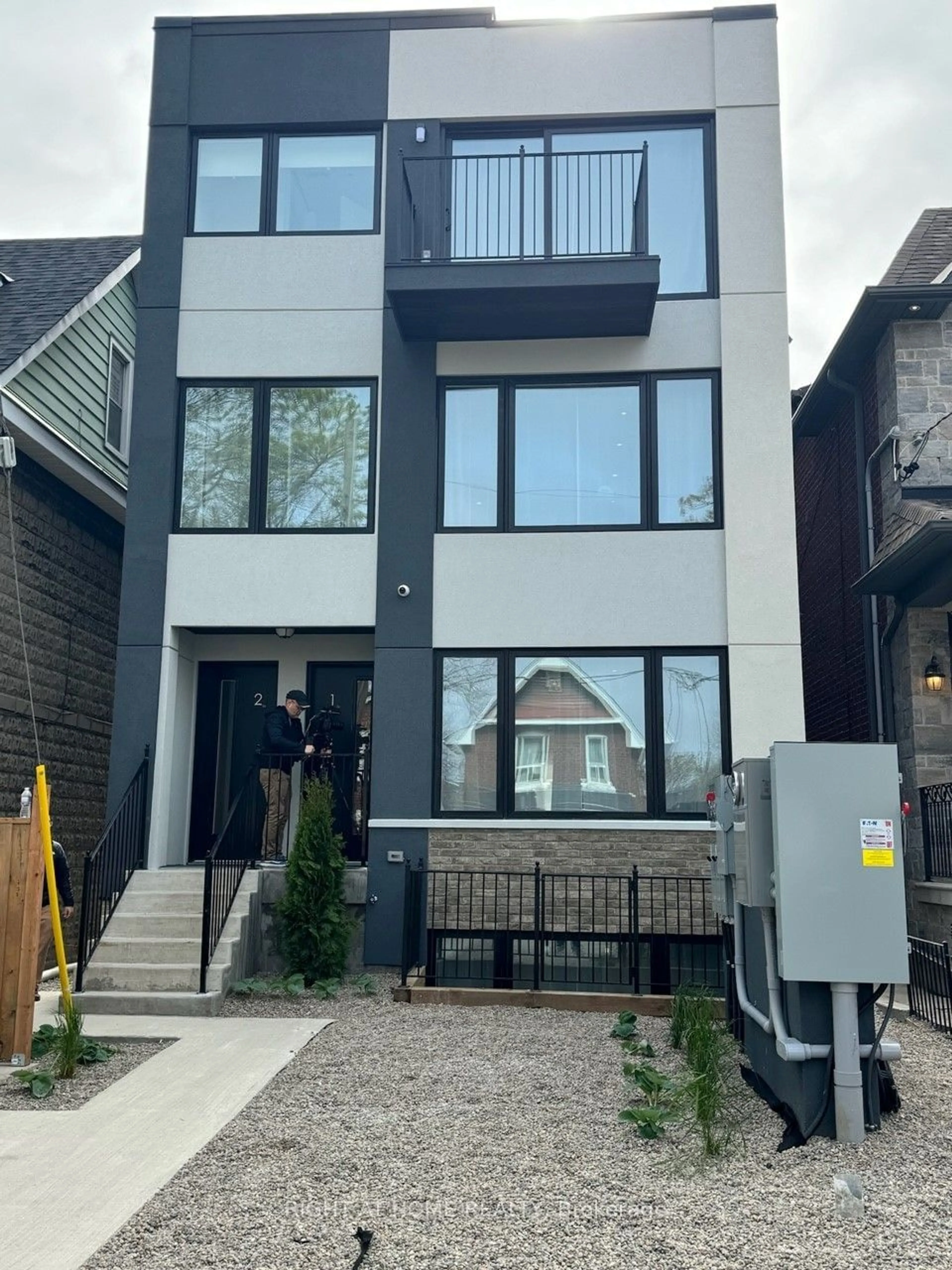 A pic from exterior of the house or condo, the front or back of building for 12 Batavia Ave, Toronto Ontario M6N 4A2