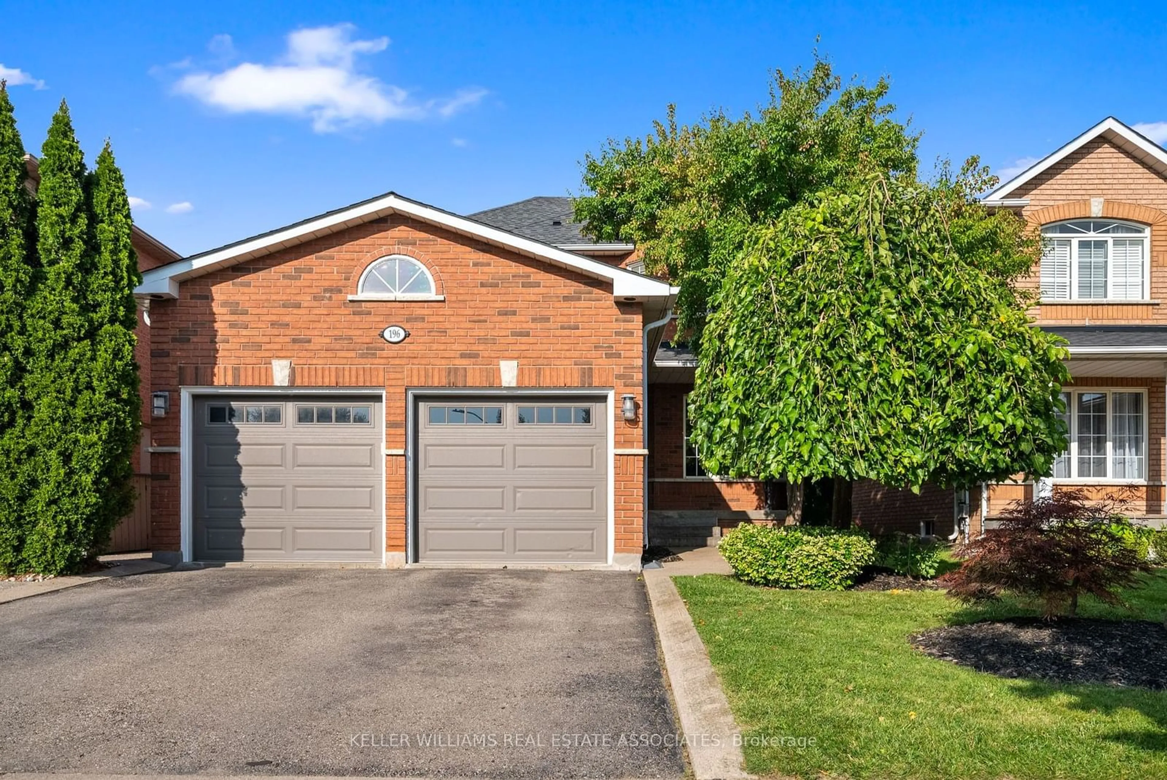 Home with brick exterior material for 196 Eaton St, Halton Hills Ontario L7G 5Y2