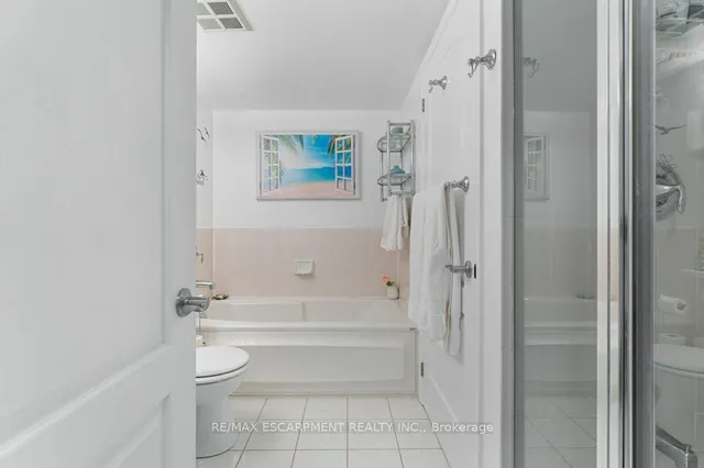 Additional property image - 1276 Maple Crossing Blvd Unit 310
