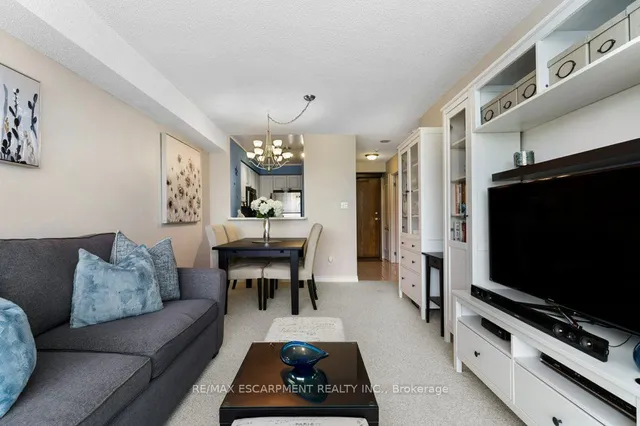 Additional property image - 1276 Maple Crossing Blvd Unit 310
