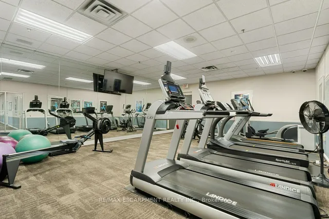 Additional property image - 1276 Maple Crossing Blvd Unit 310