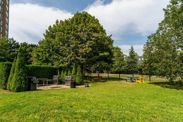 Additional property image - 1276 Maple Crossing Blvd Unit 310