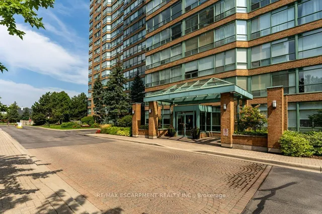 Additional property image - 1276 Maple Crossing Blvd Unit 310