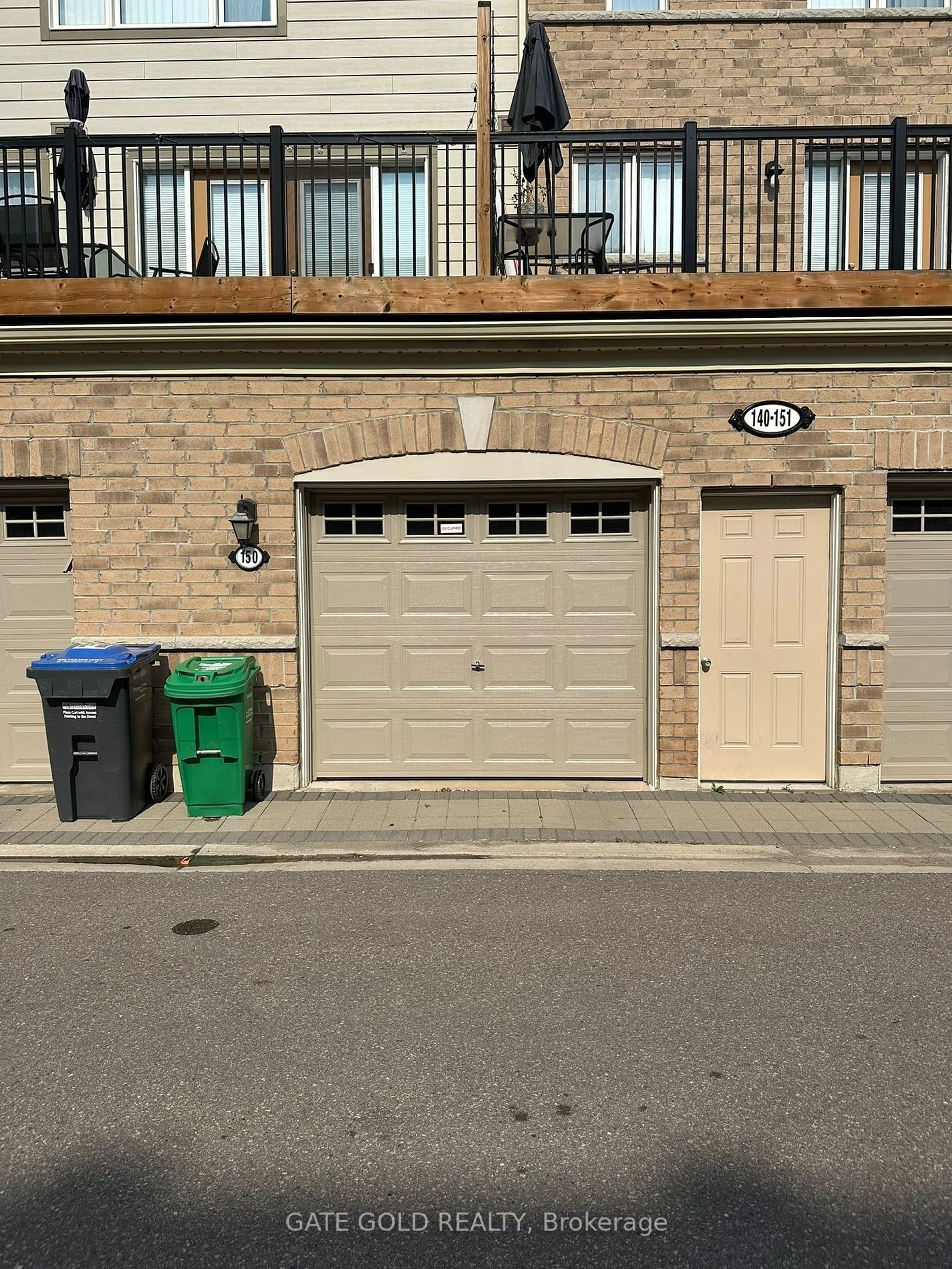 Indoor garage for 150#1 Beckenrose Crt, Brampton Ontario L6Y 6G2