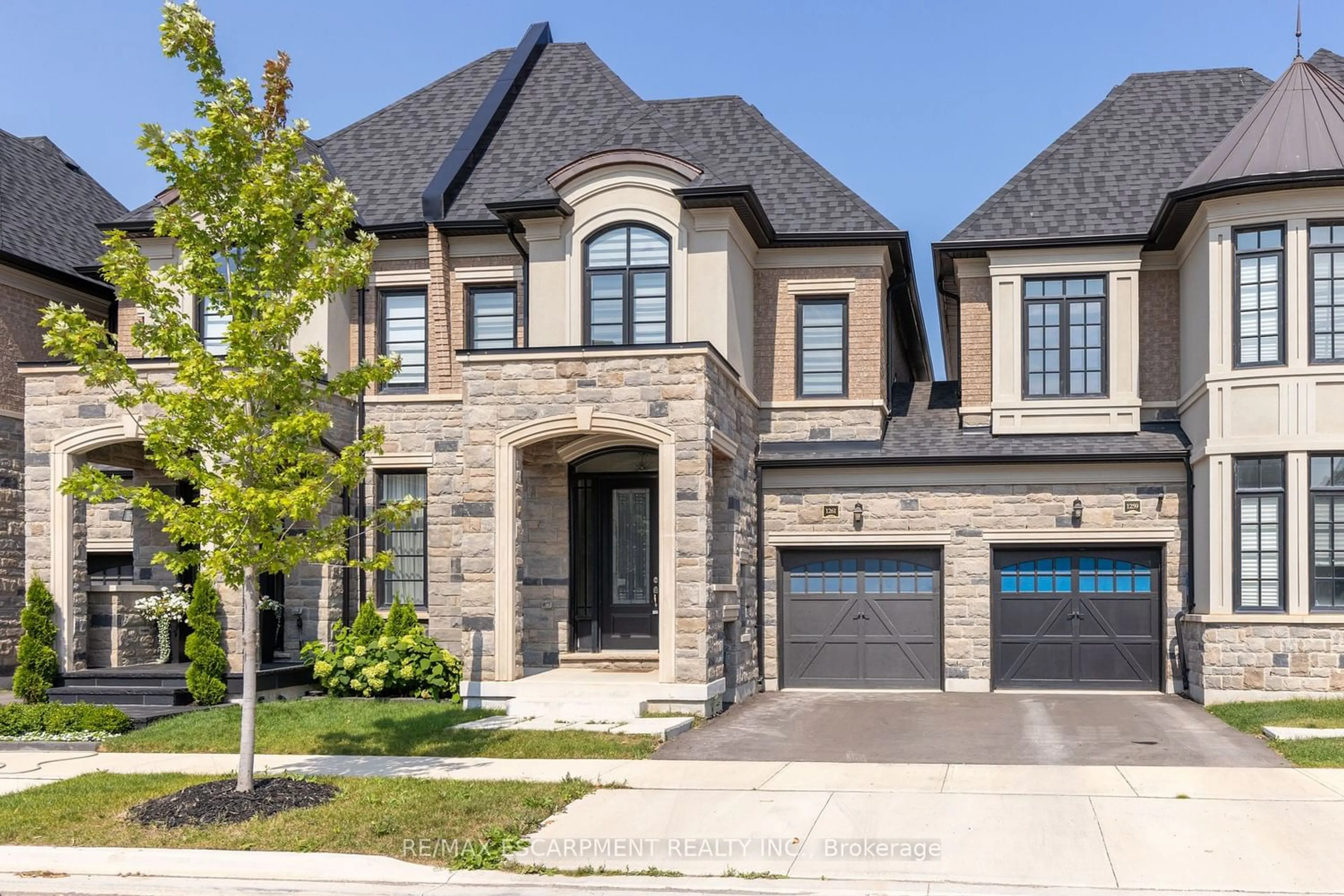 Unknown for 1261 Merton Rd, Oakville Ontario L6M 5M1