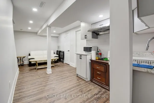 Additional property image - 900 Central Park Dr Unit 30