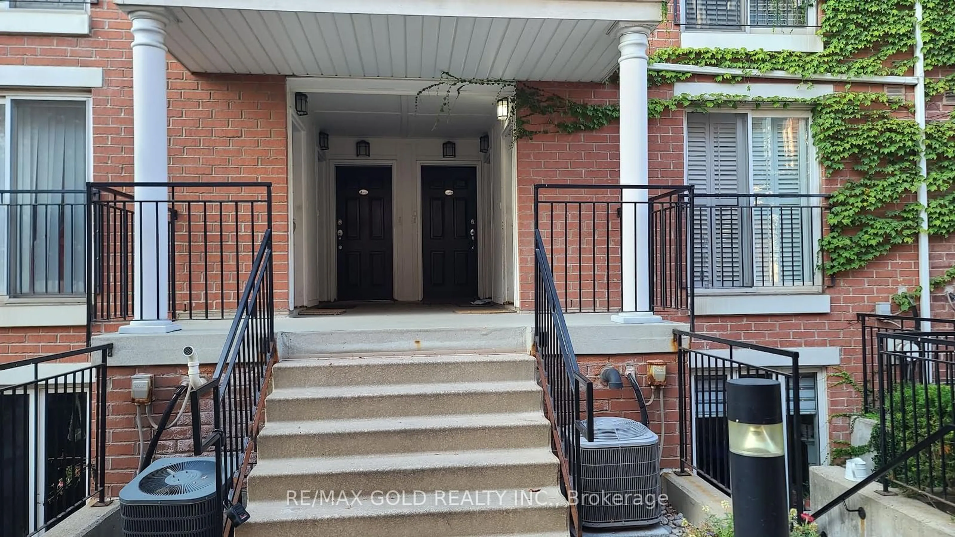 A pic from exterior of the house or condo for 22 Laidlaw St #1207, Toronto Ontario M6K 1X2