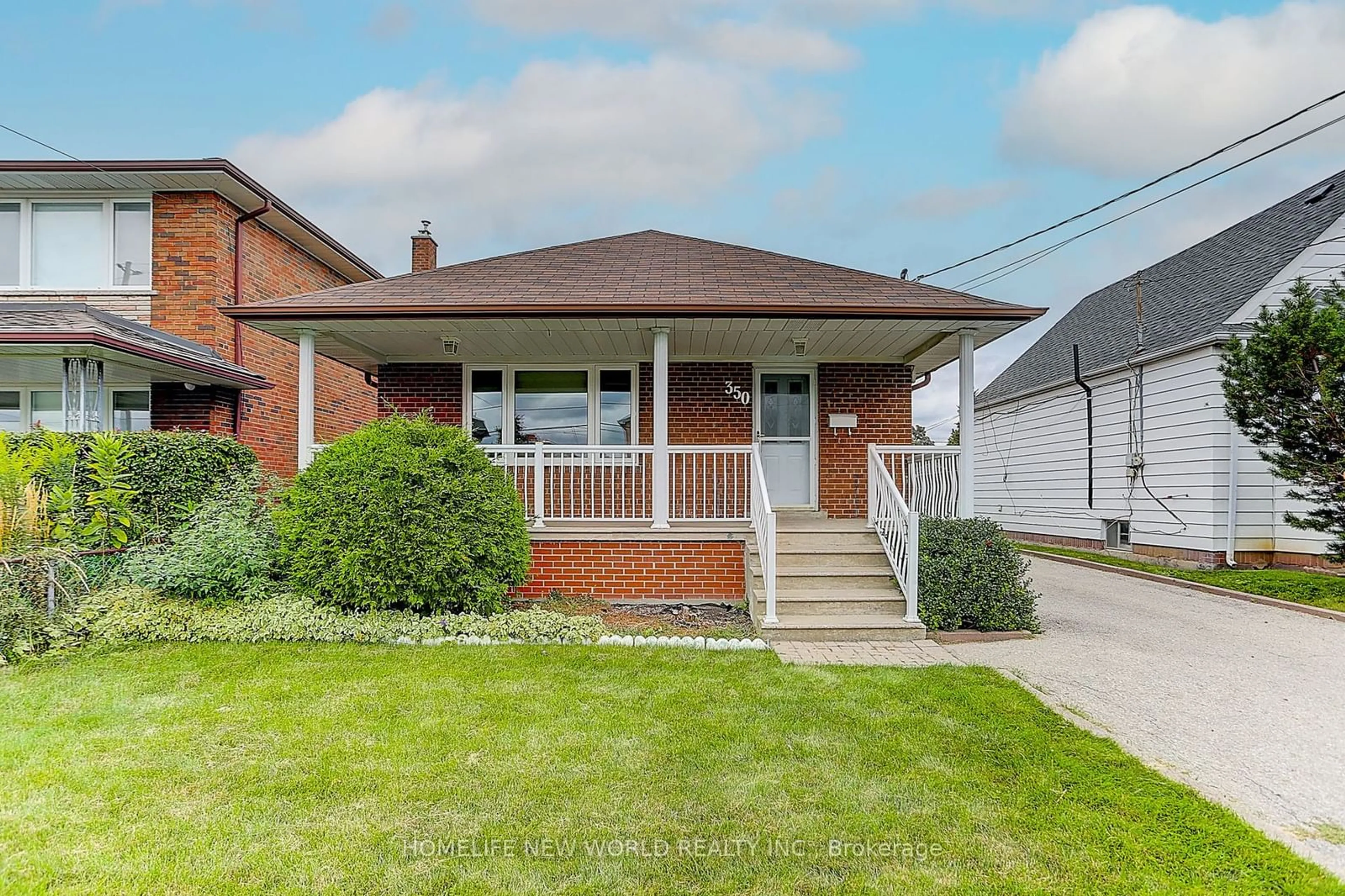 Frontside or backside of a home for 350 Ranee Ave, Toronto Ontario M6A 1N8