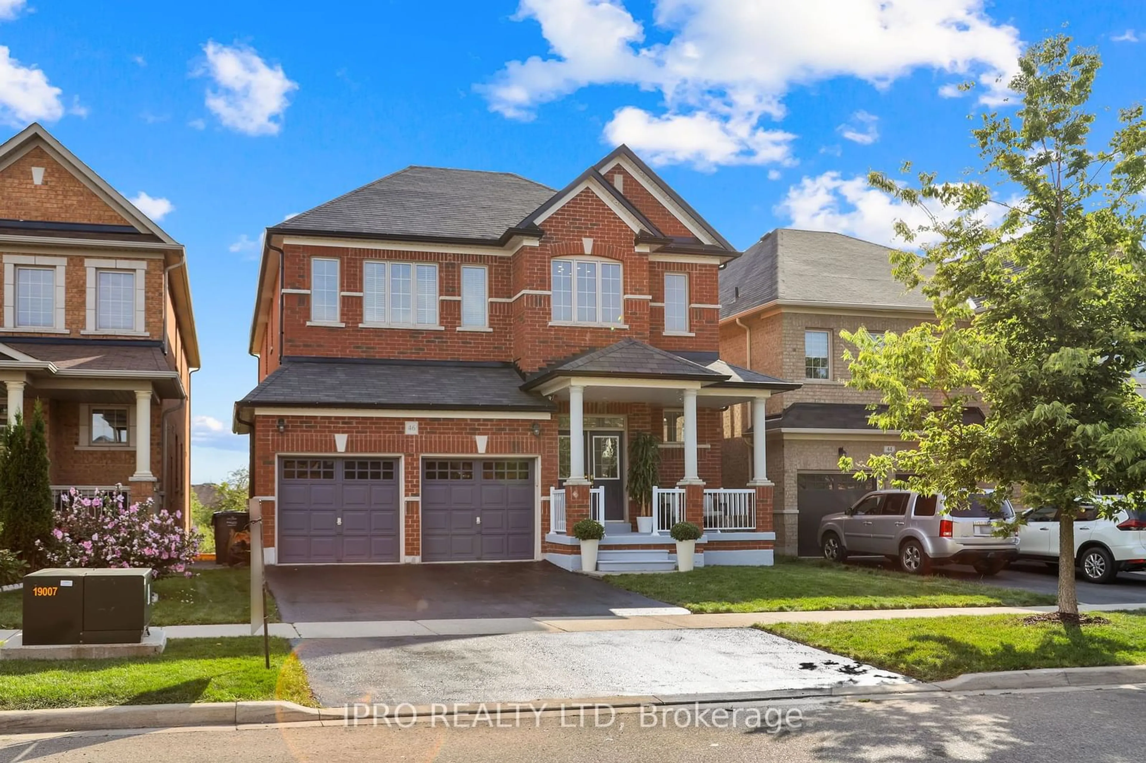 Home with brick exterior material for 46 Angelgate Rd, Brampton Ontario L6Y 0X9