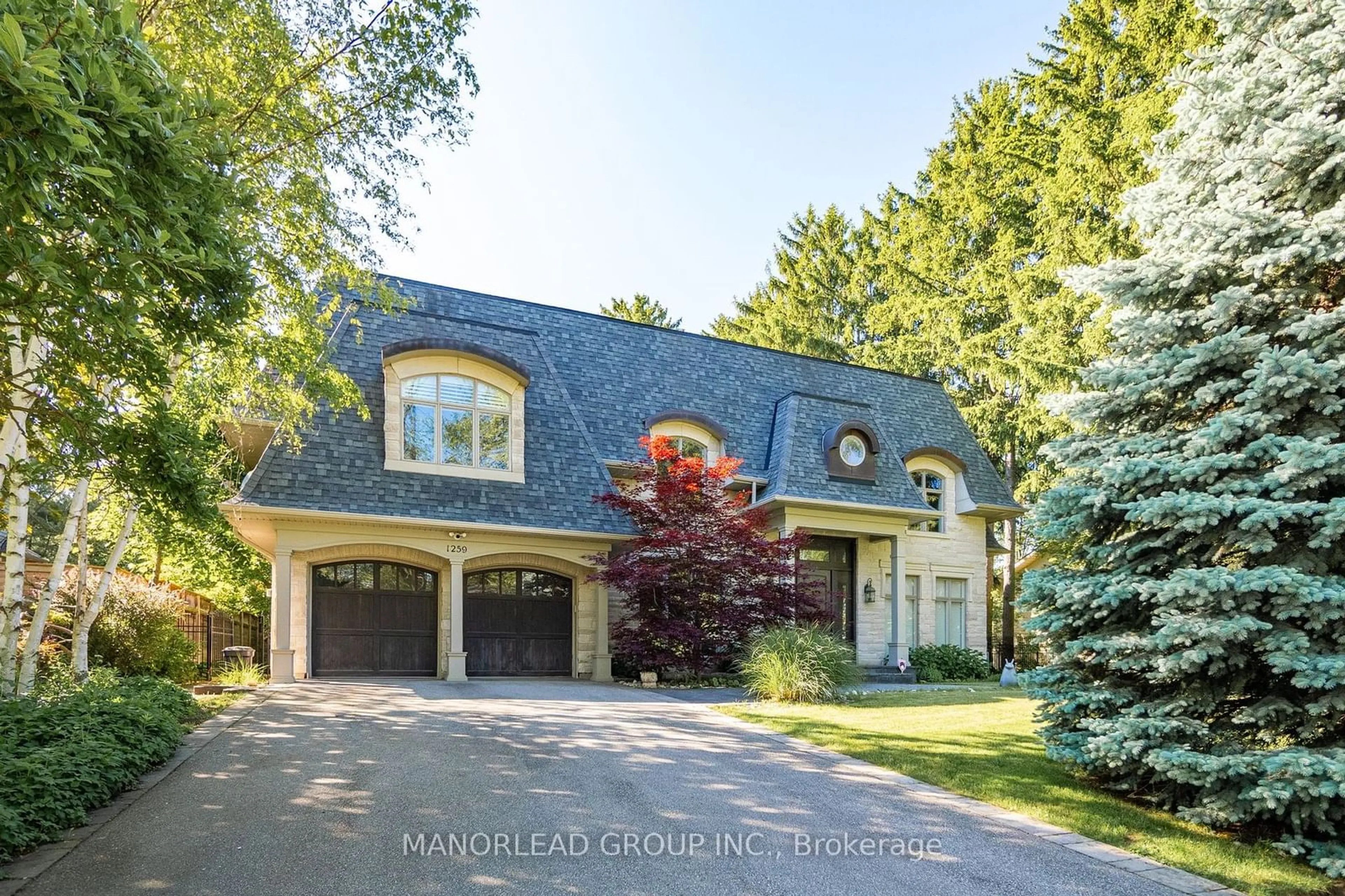 Frontside or backside of a home for 1259 Cleaver Dr, Oakville Ontario L6J 1W2