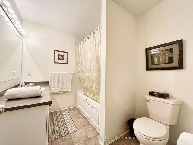 Additional property image - 1249 Quest Circ