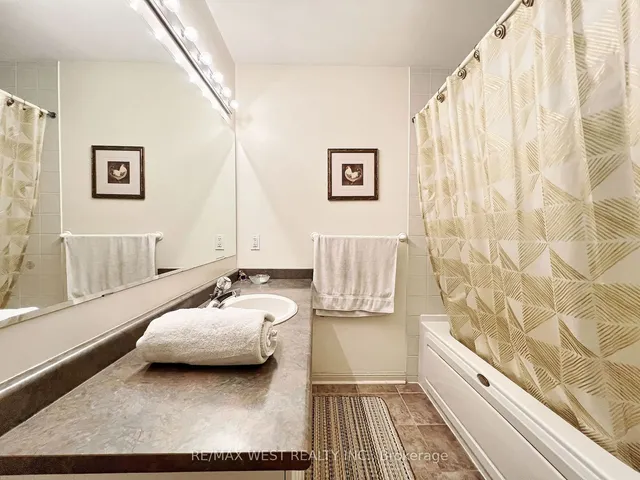 Additional property image - 1249 Quest Circ