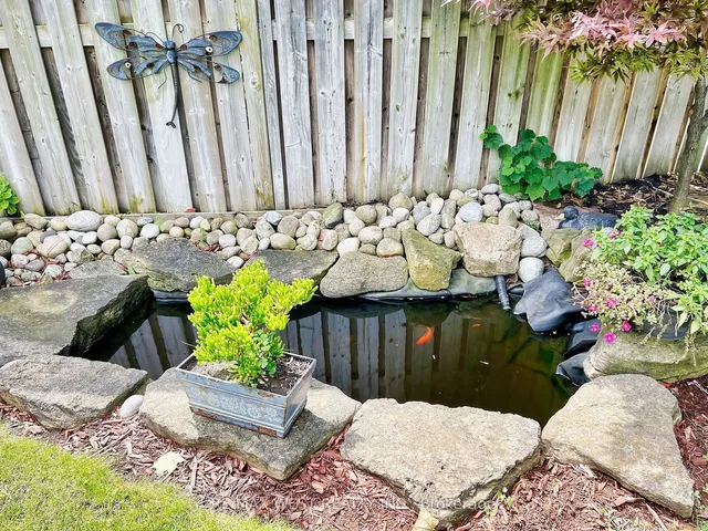 Additional property image - 1249 Quest Circ