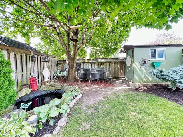Additional property image - 1249 Quest Circ