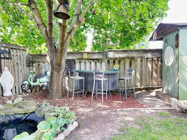 Additional property image - 1249 Quest Circ