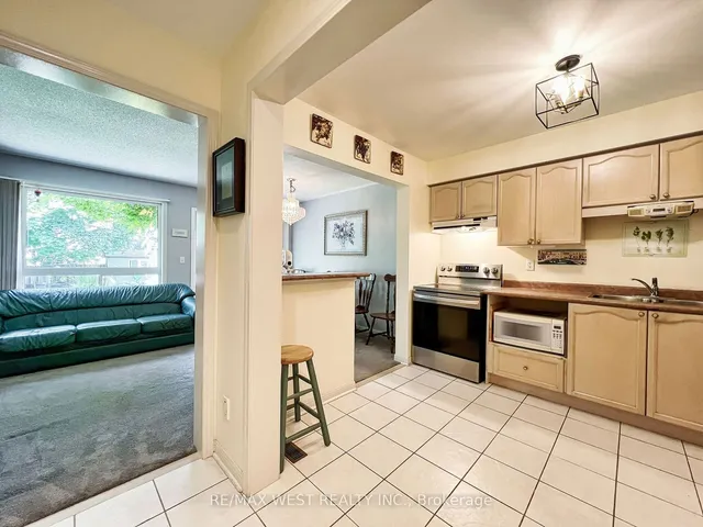 Additional property image - 1249 Quest Circ