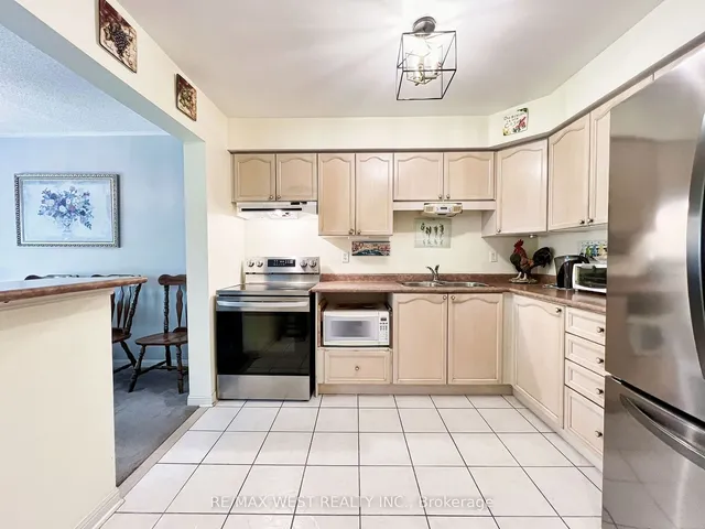 Additional property image - 1249 Quest Circ