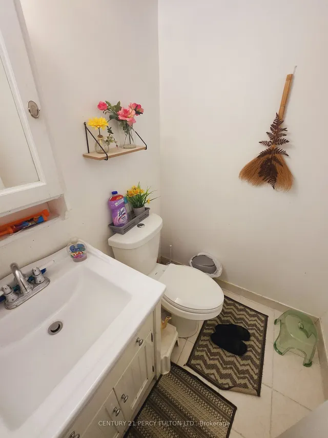 Additional property image - 3555 Derry Rd Unit 104