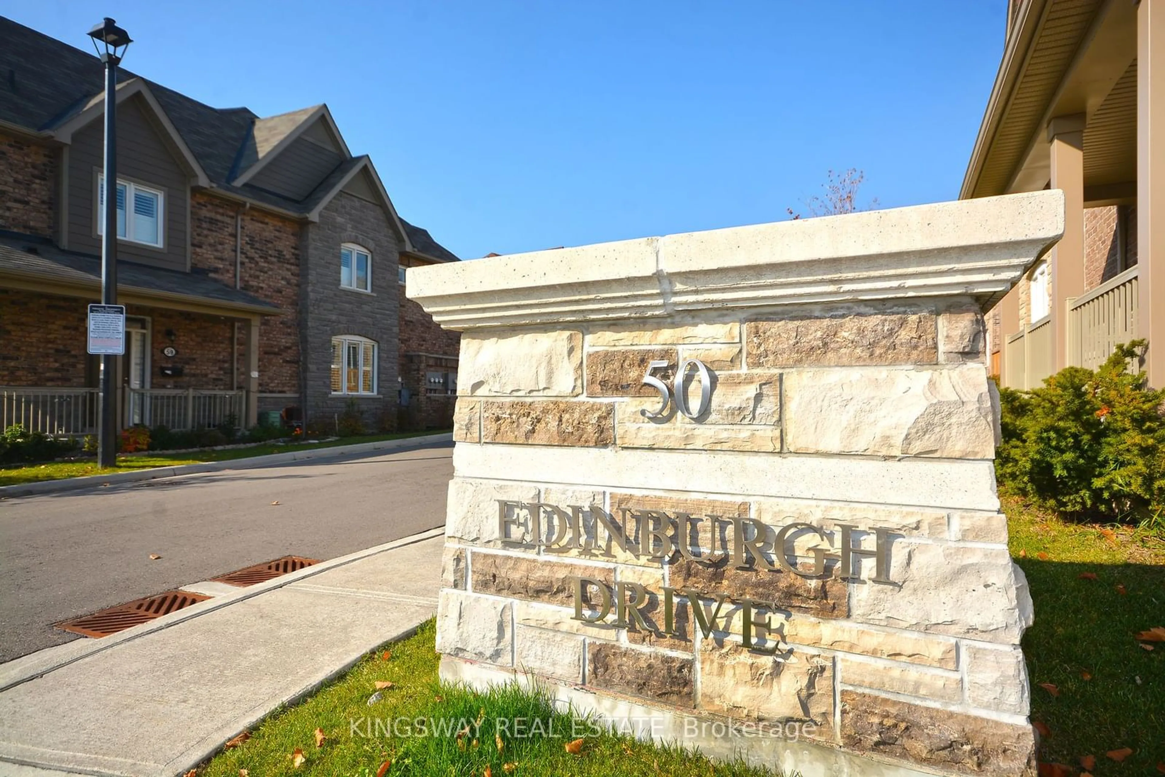 A pic from exterior of the house or condo for 50 Edinburgh Dr #70, Brampton Ontario L6Y 1N9