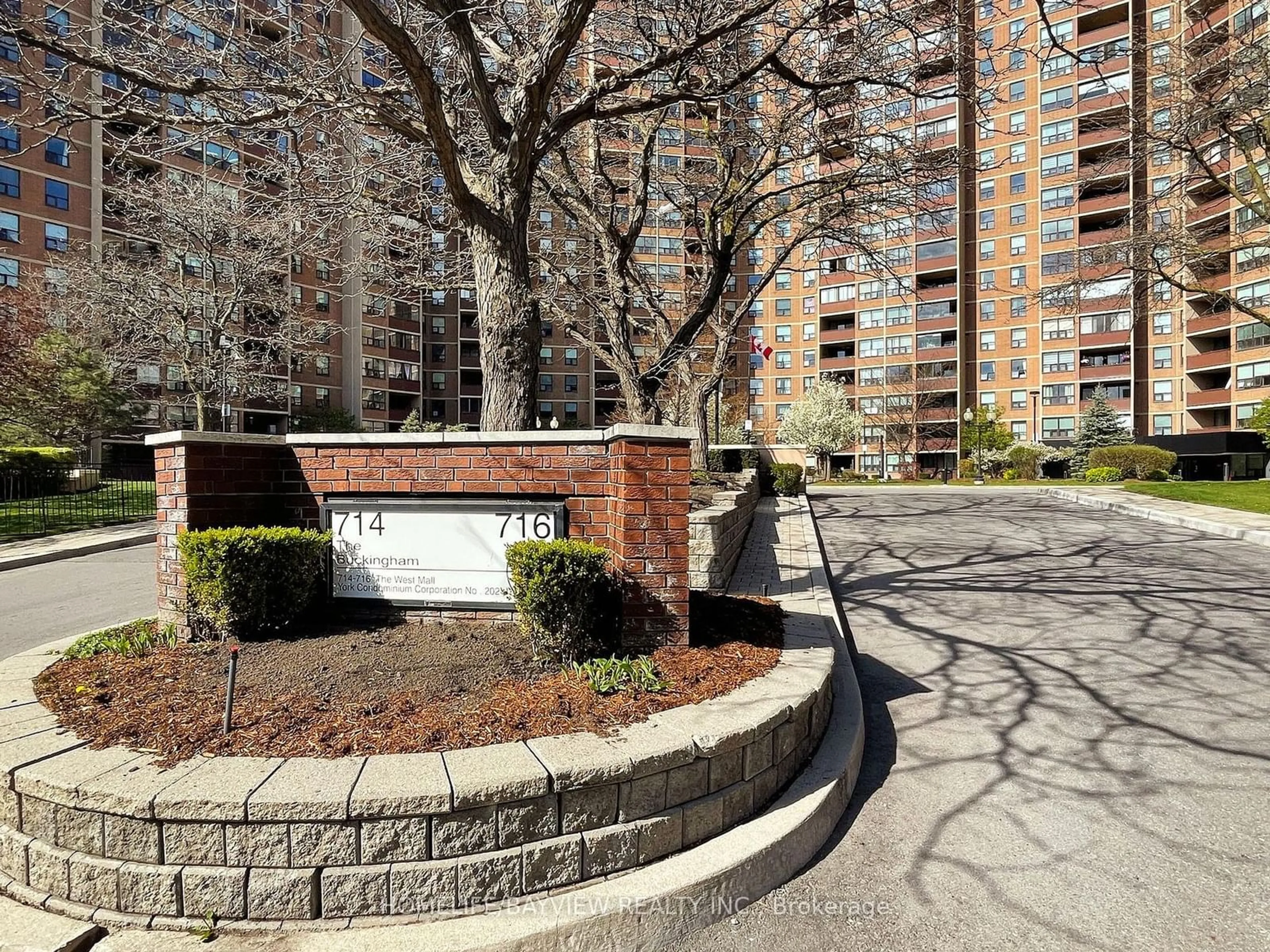 Patio, the street view for 714 The West Mall #1411, Toronto Ontario M9C 4X1