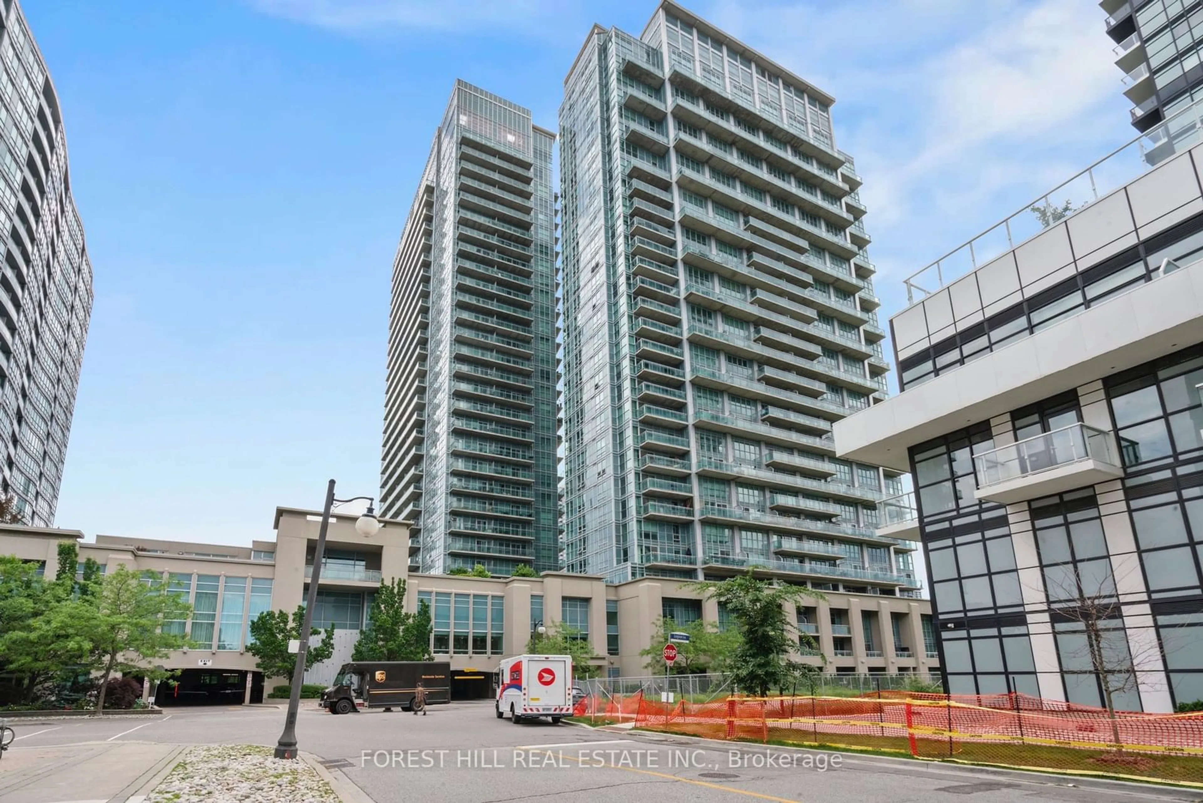 A pic from exterior of the house or condo, the front or back of building for 165 Legion Rd #922, Toronto Ontario M8Y 0B3