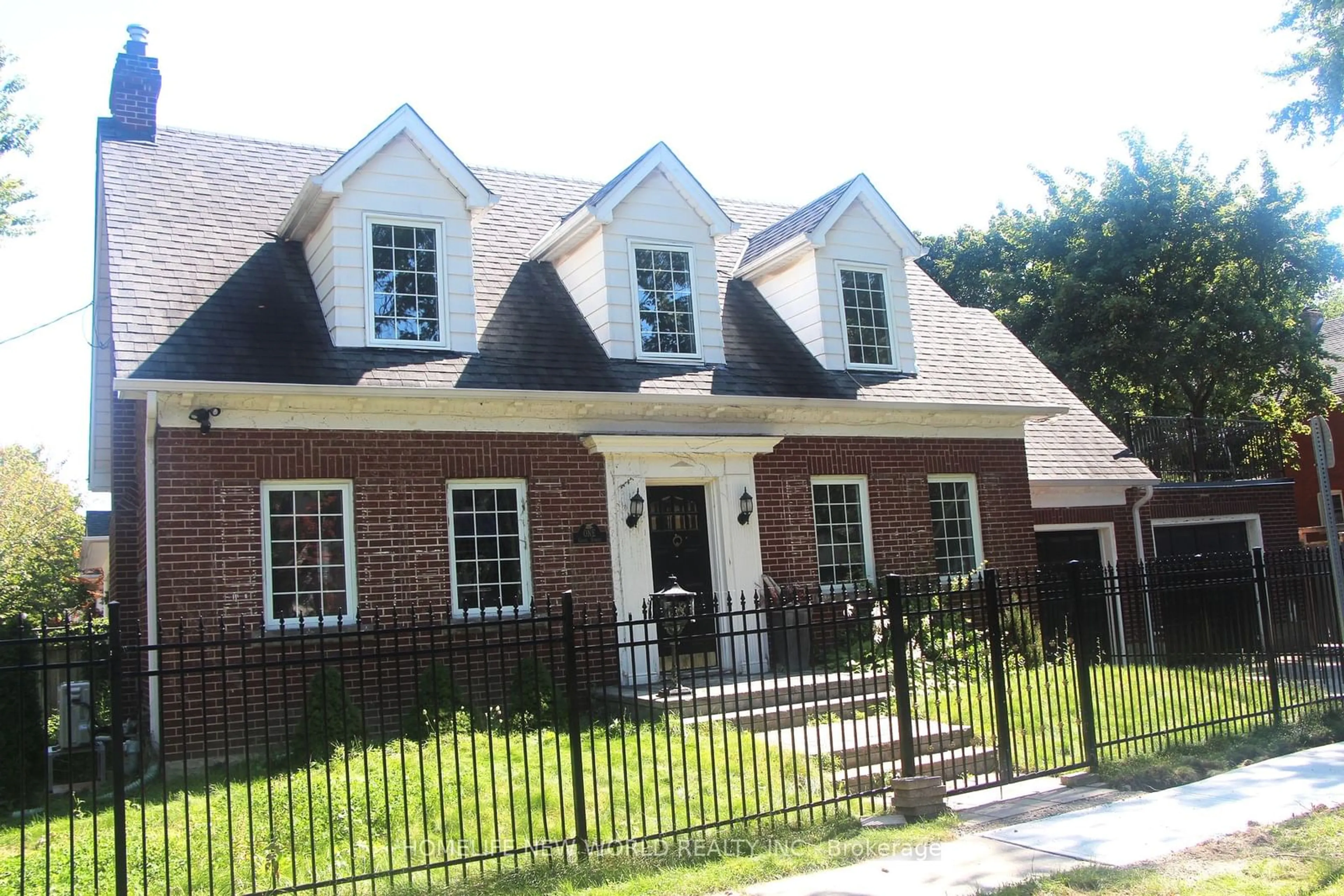 Home with brick exterior material for 1 Craig St, Brampton Ontario L6Y 1H8