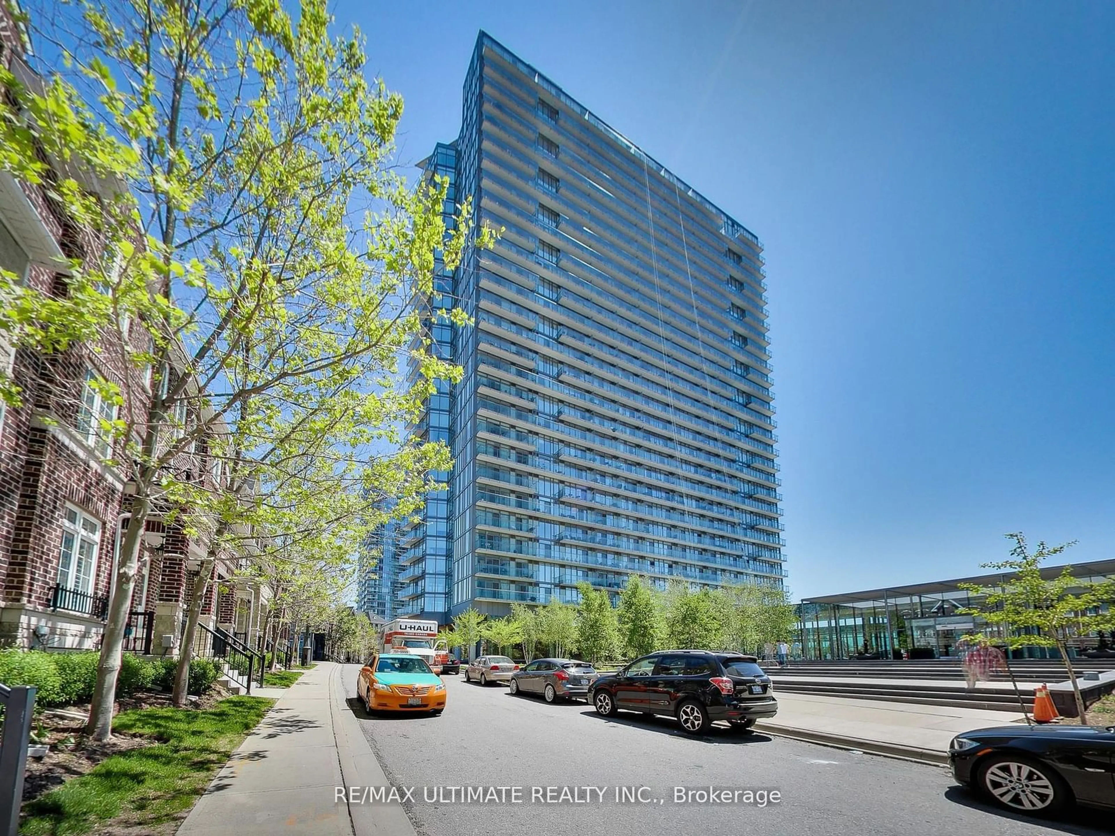 A pic from exterior of the house or condo for 103 THE QUEENSWAY #1514, Toronto Ontario M6S 5B3