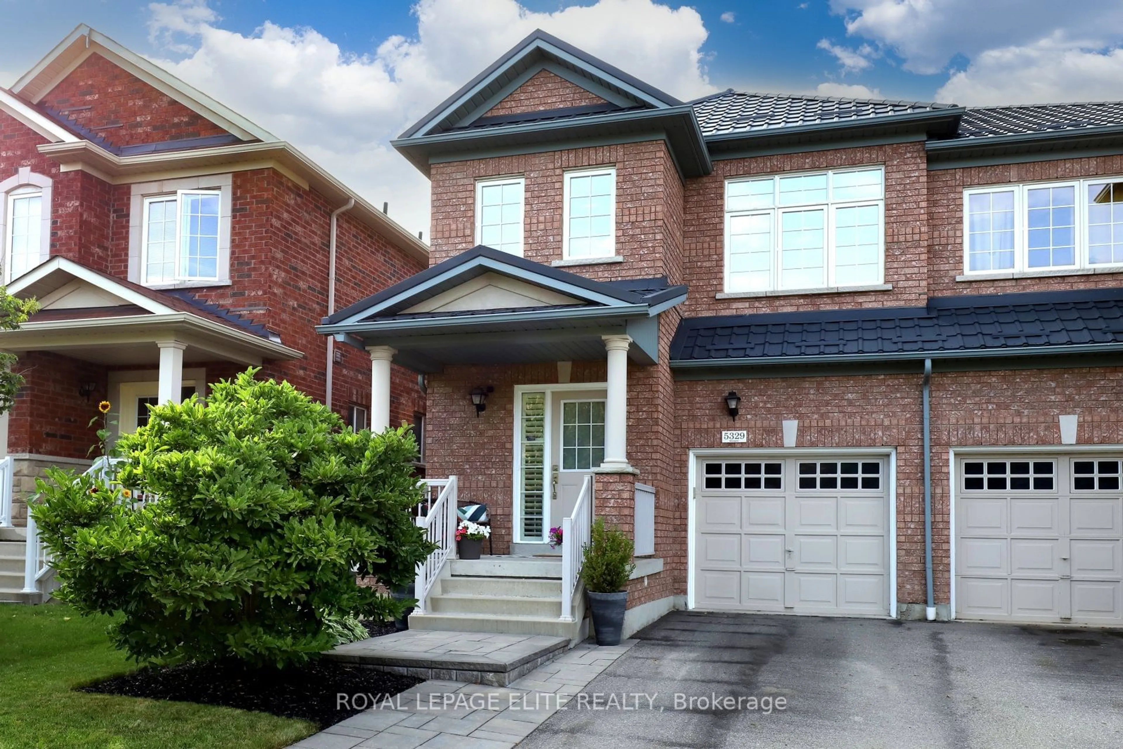 Home with brick exterior material for 5329 Roadside Way, Mississauga Ontario L5M 0H9