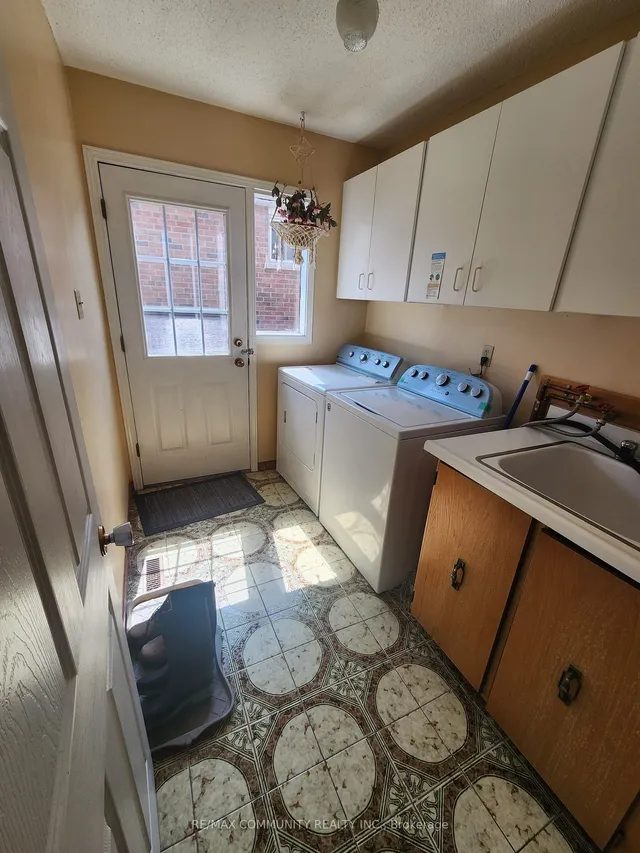 Additional property image - 15 Maitland St