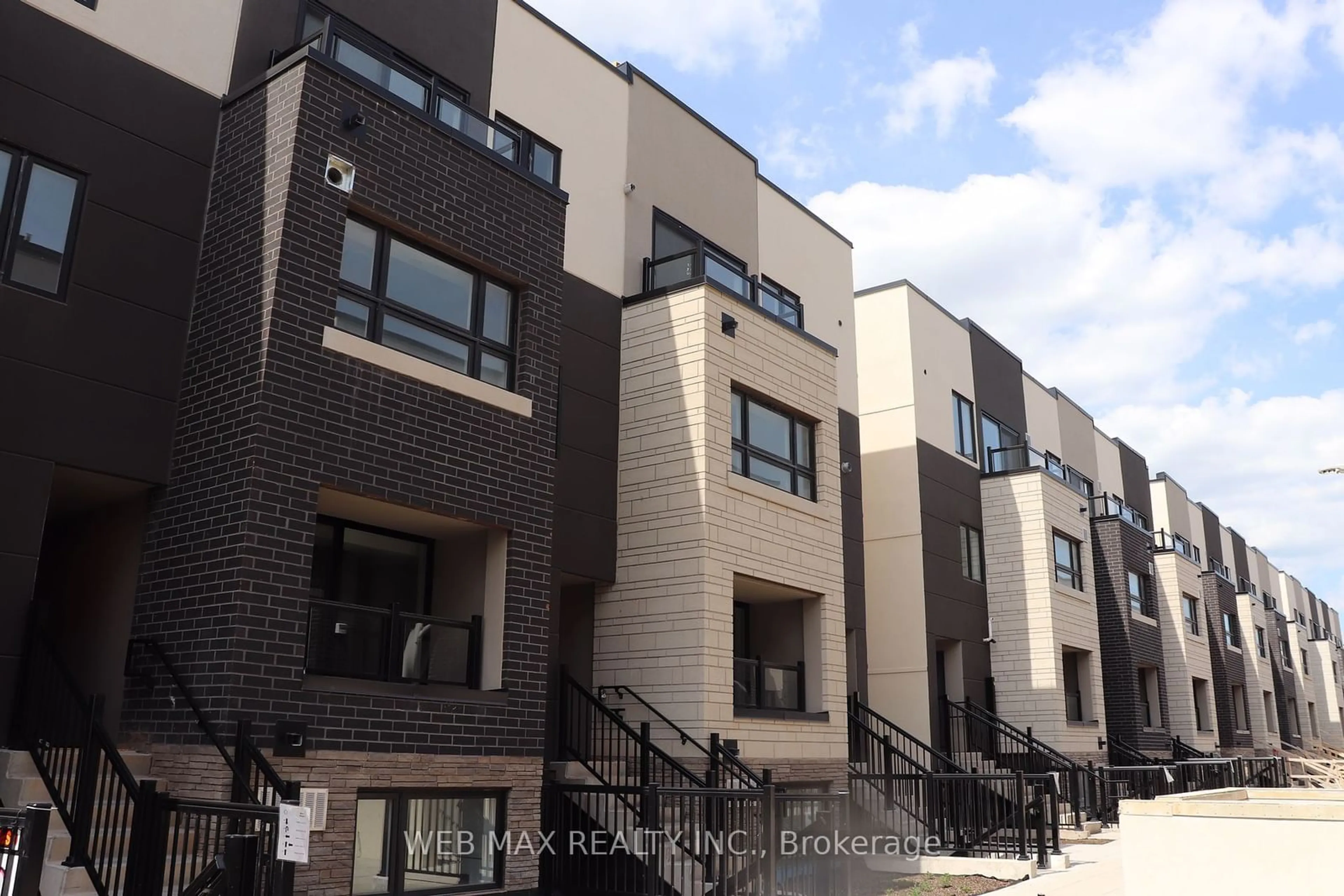 A pic from exterior of the house or condo for 1127 Cooke Blvd #505, Burlington Ontario L7T 4A8