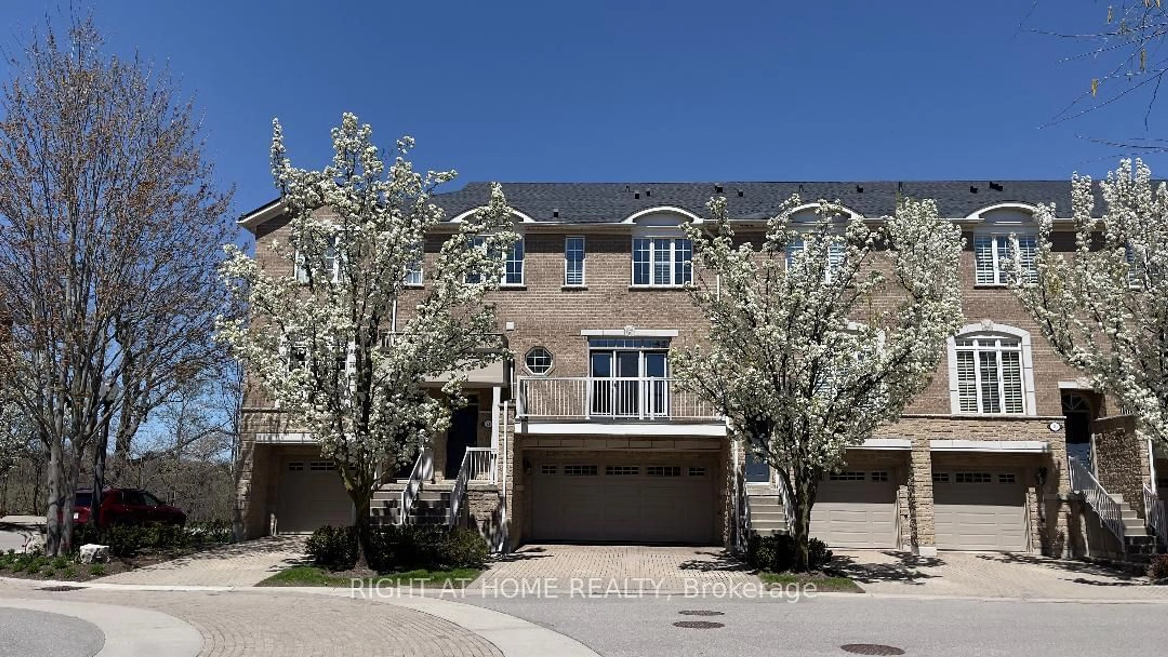 A pic from exterior of the house or condo for 1169 Dorval Dr #8, Oakville Ontario L6M 4V7