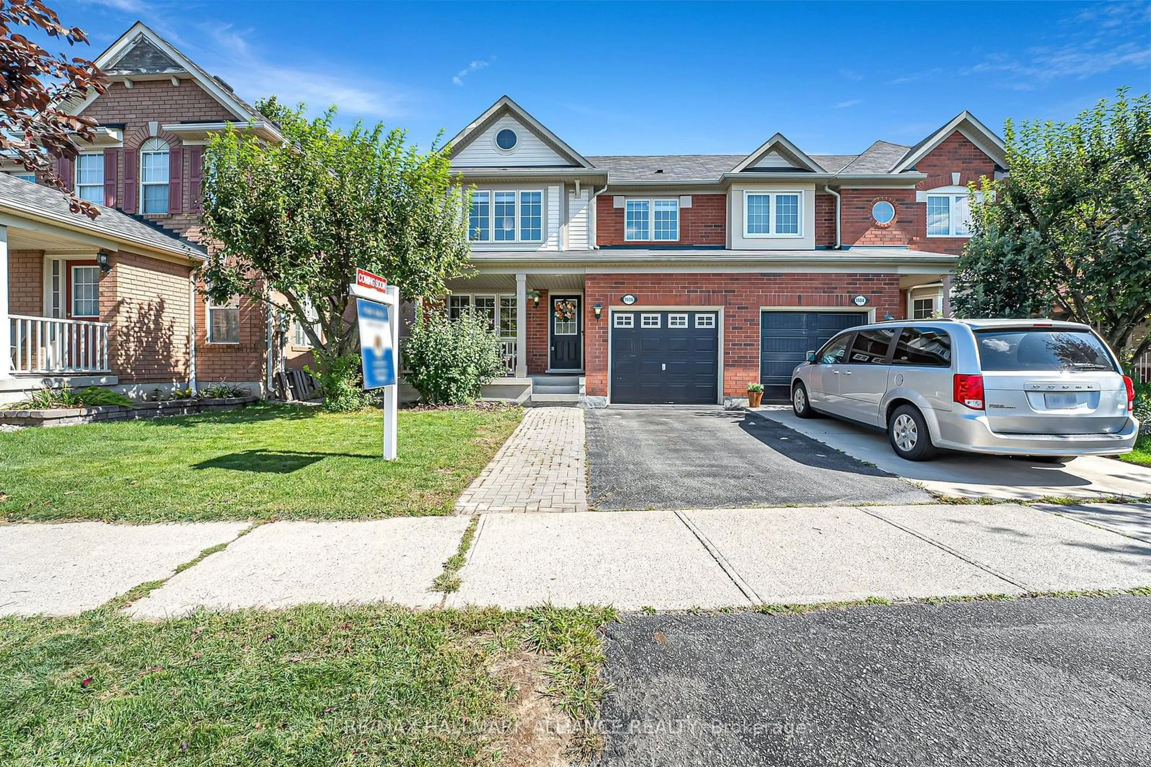 A pic from exterior of the house or condo for 1506 Harwood Dr, Milton Ontario L9T 5K3