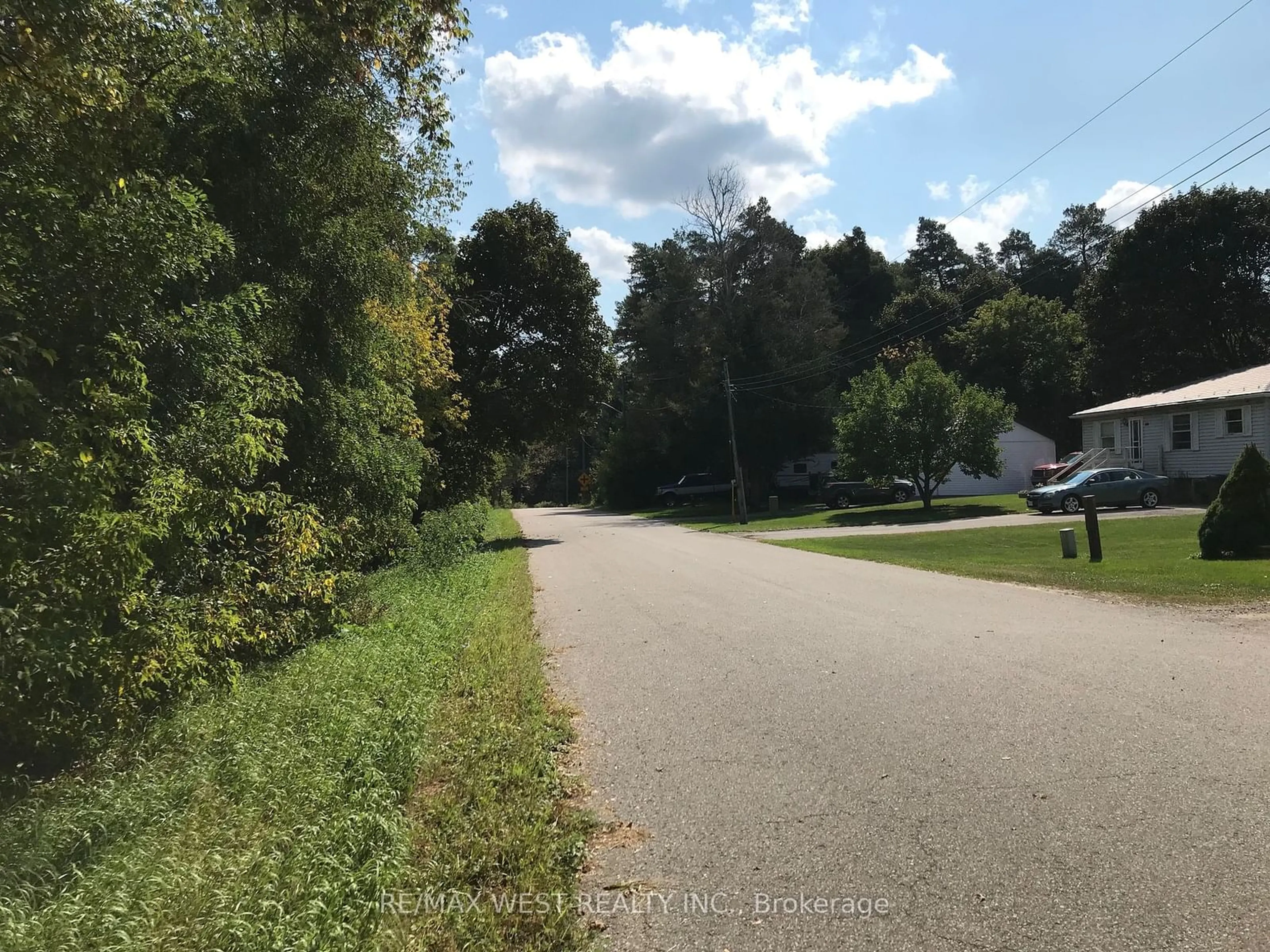 Frontside or backside of a home, the street view for 50 Cardwell St, Caledon Ontario L0N 1A0