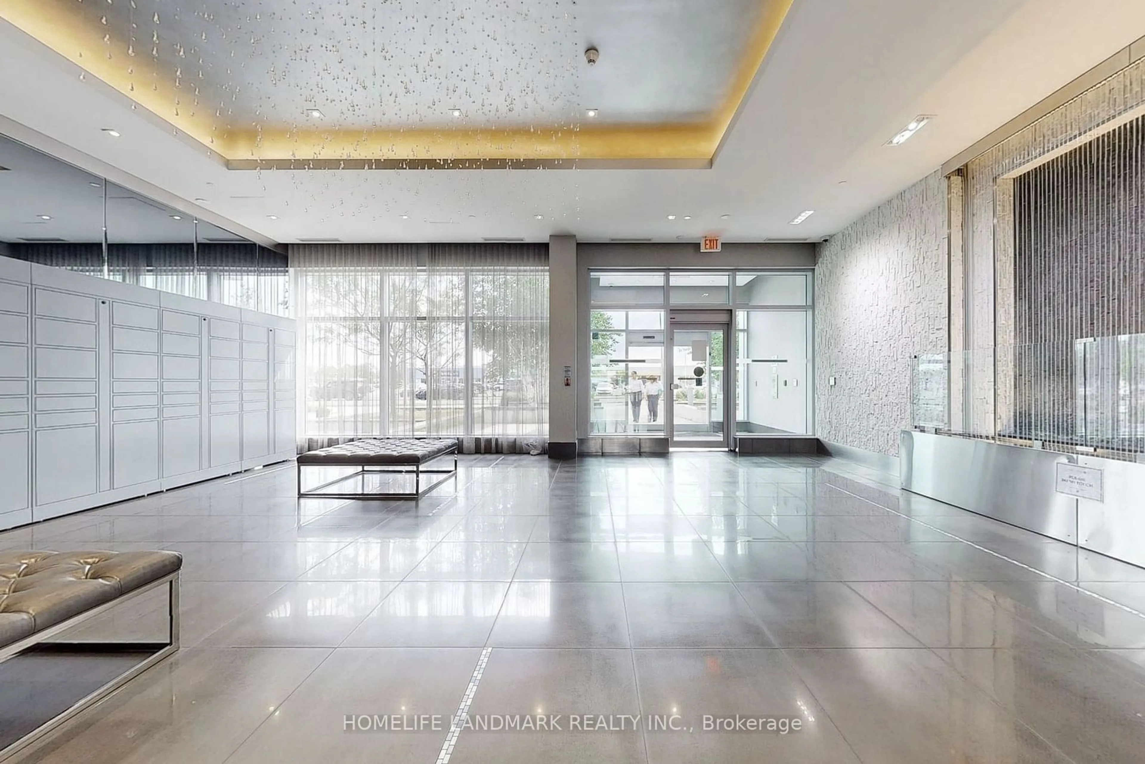 Indoor lobby for 65 Speers Rd #418, Oakville Ontario L6K 0J1