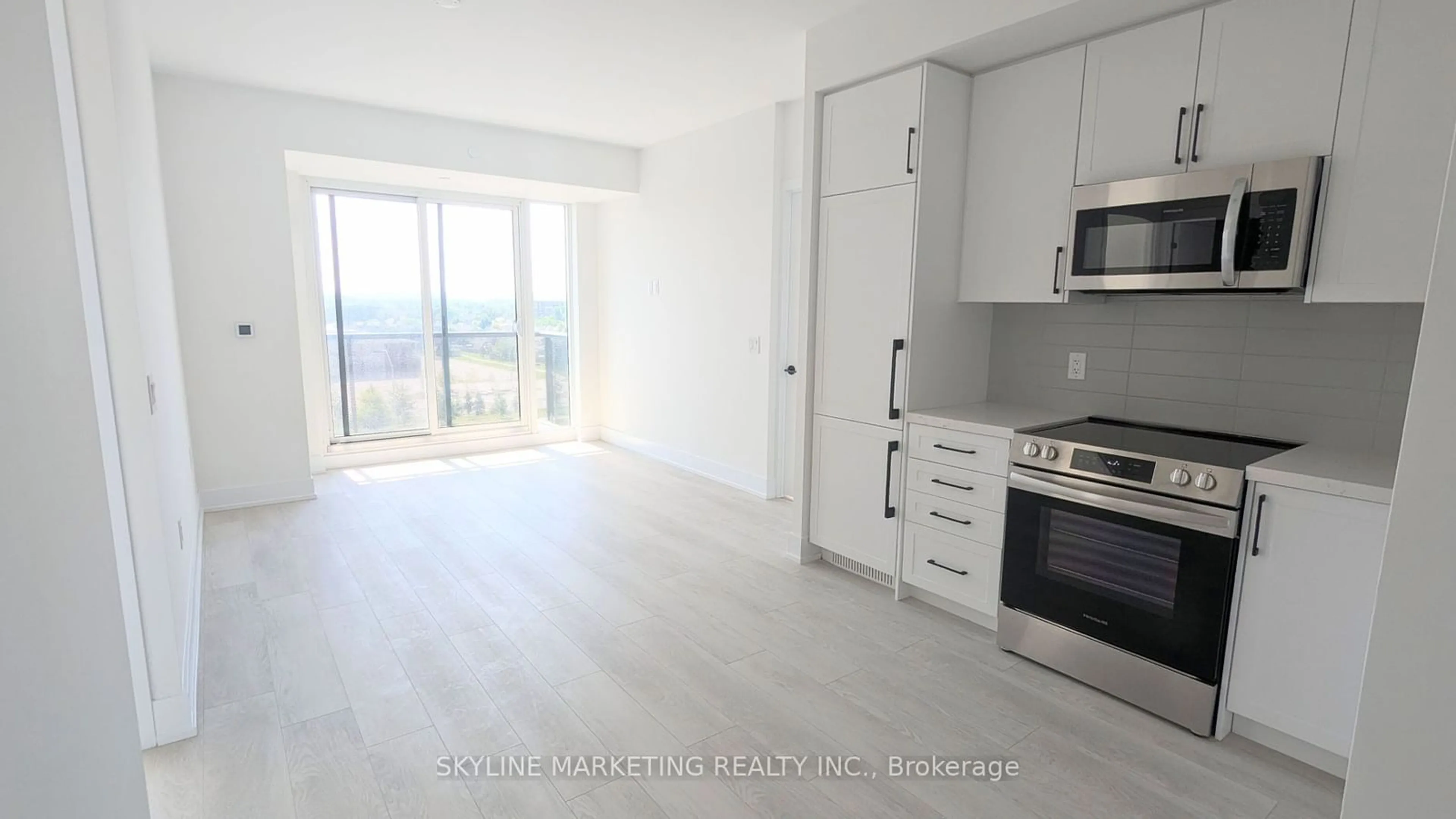 Standard kitchen for 2450 Old Bronte Rd #435, Oakville Ontario L6M 5P6