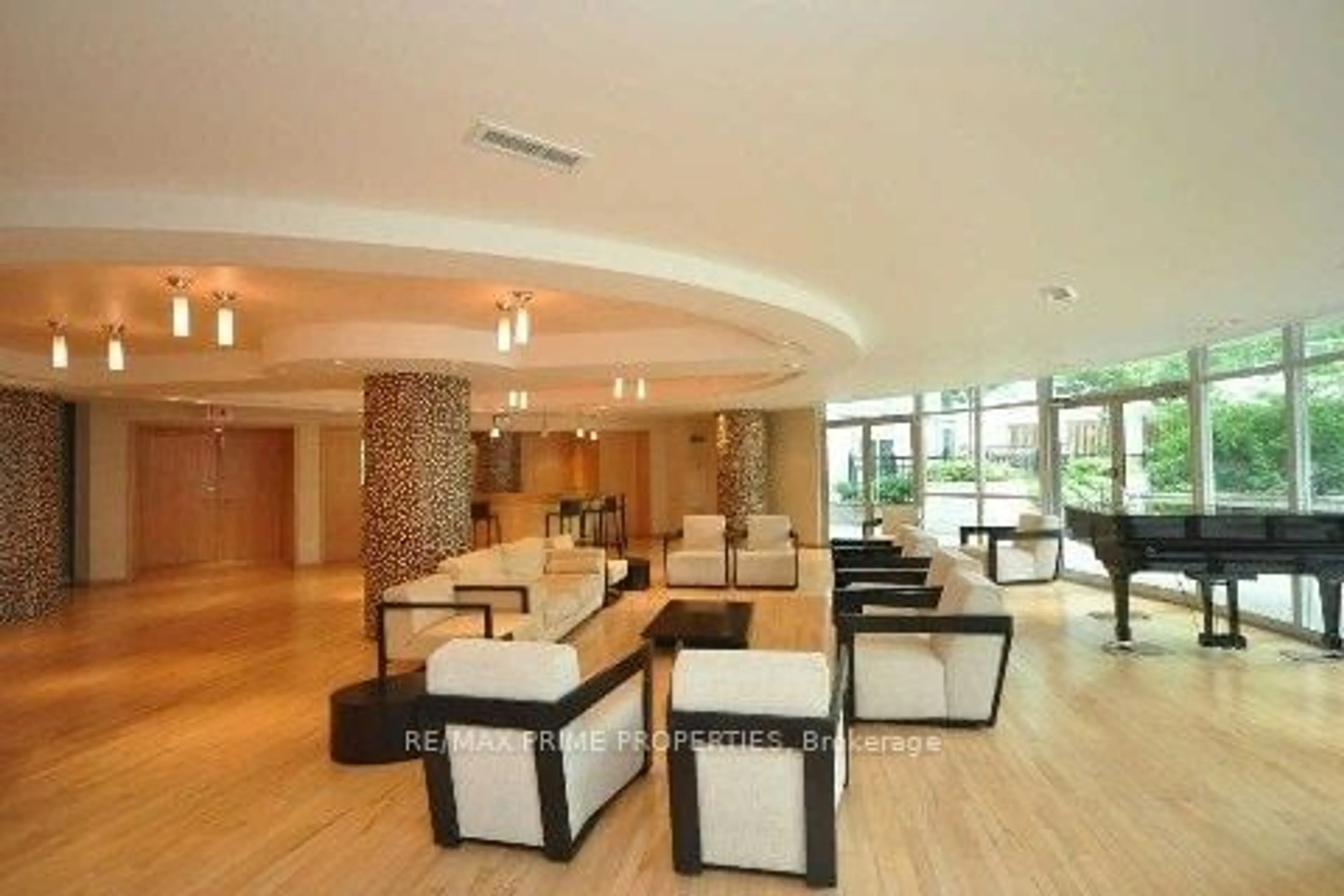 Indoor lobby for 220 Burnhamthorpe Rd #205, Mississauga Ontario L5B 4N4