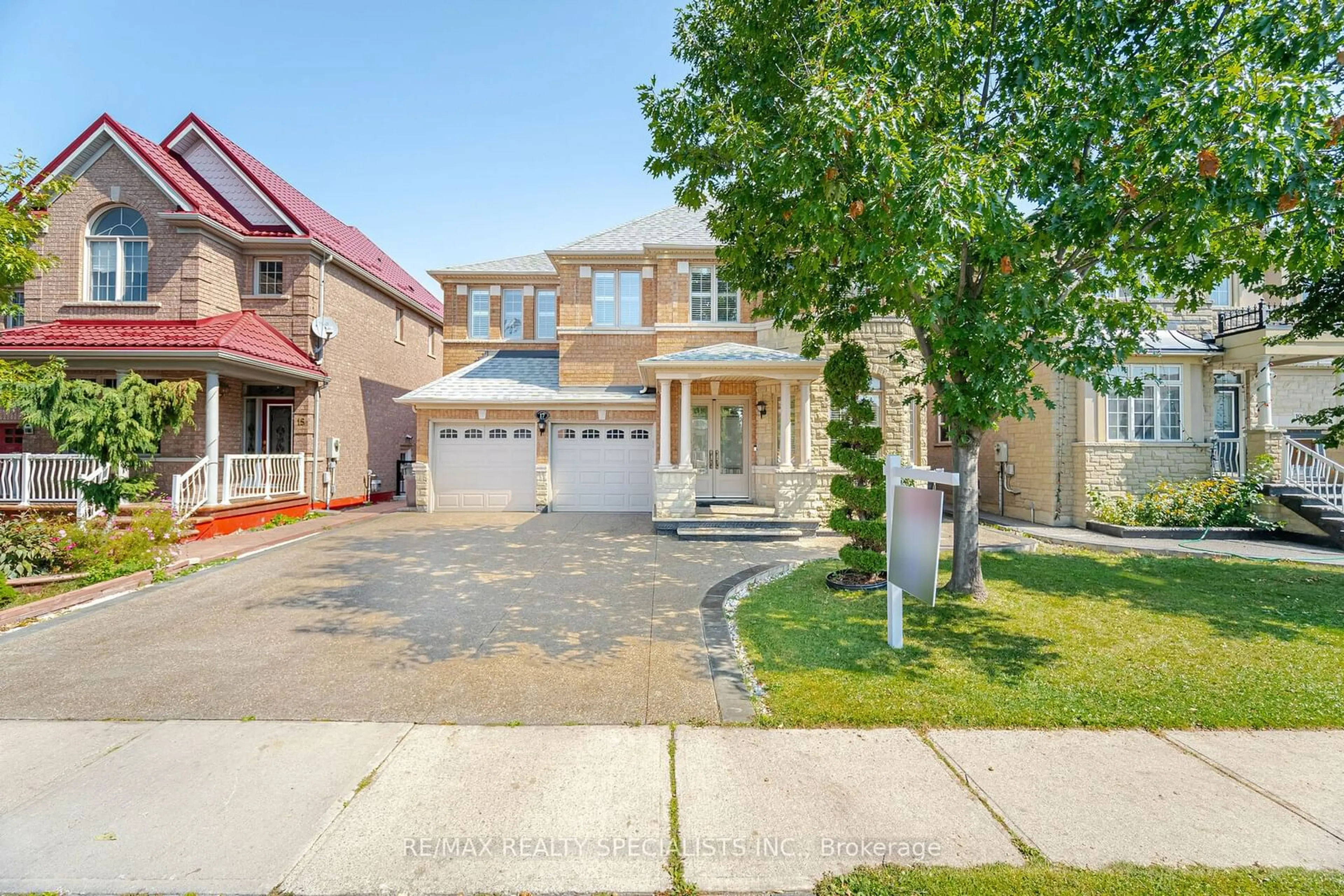 Street view for 17 Valleycreek Dr, Brampton Ontario L6P 2B7