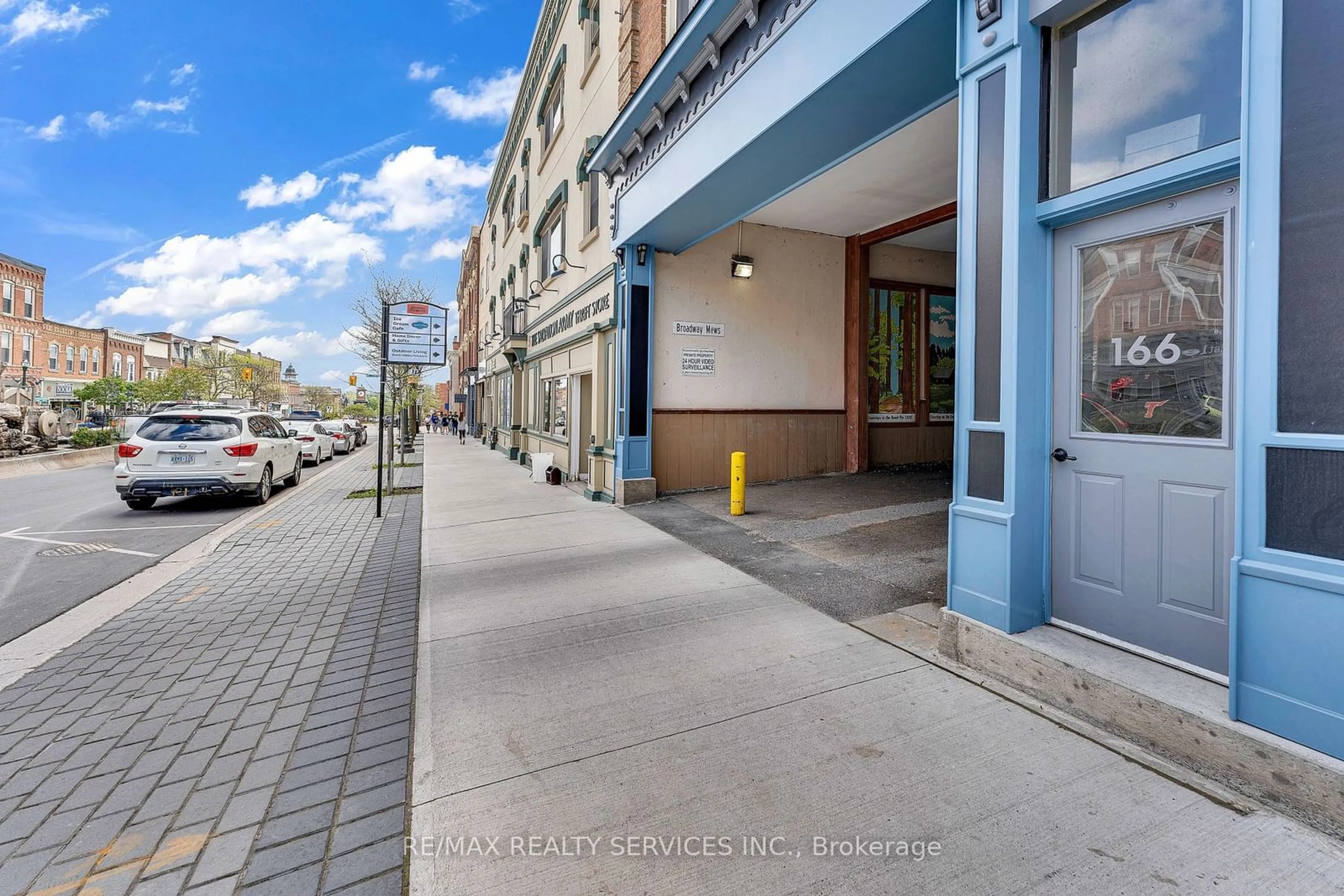 A pic from exterior of the house or condo, the street view for 166 Broadway Ave #3, Orangeville Ontario L9W 1K3