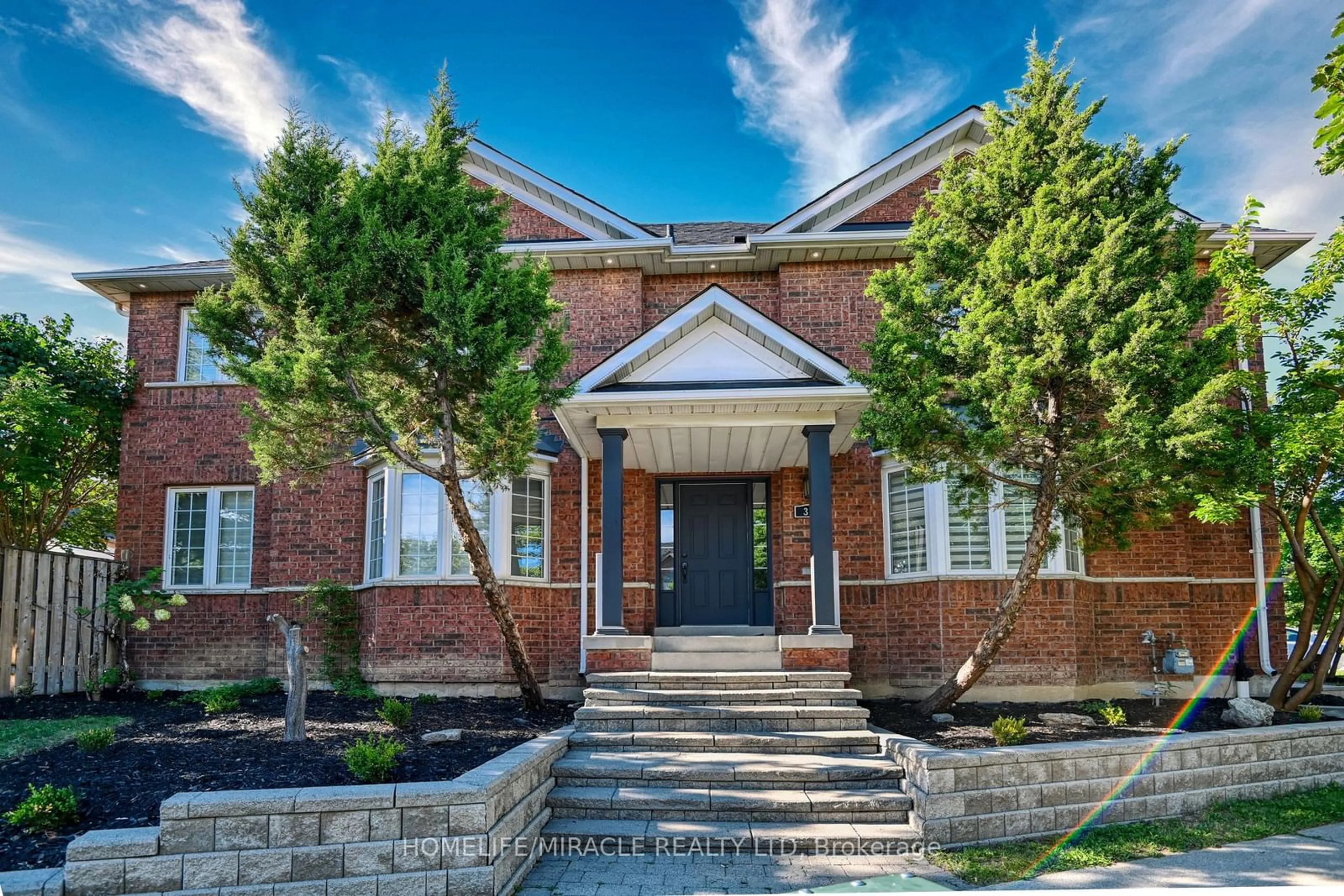 Home with brick exterior material for 305 Fasken Crt, Milton Ontario L9T 6S9