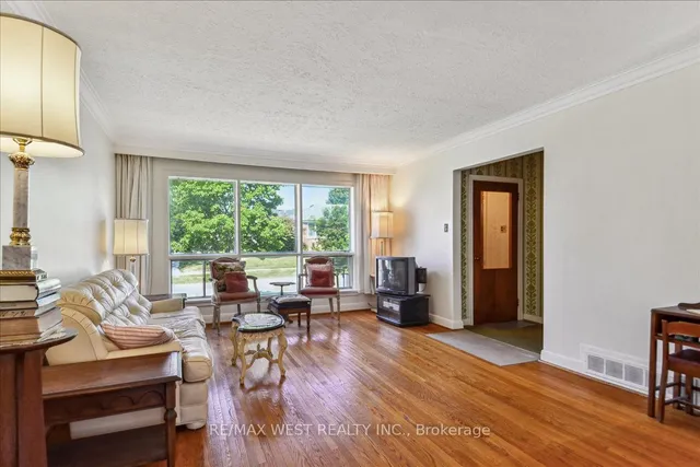 Additional property image - 33 Warnica Ave