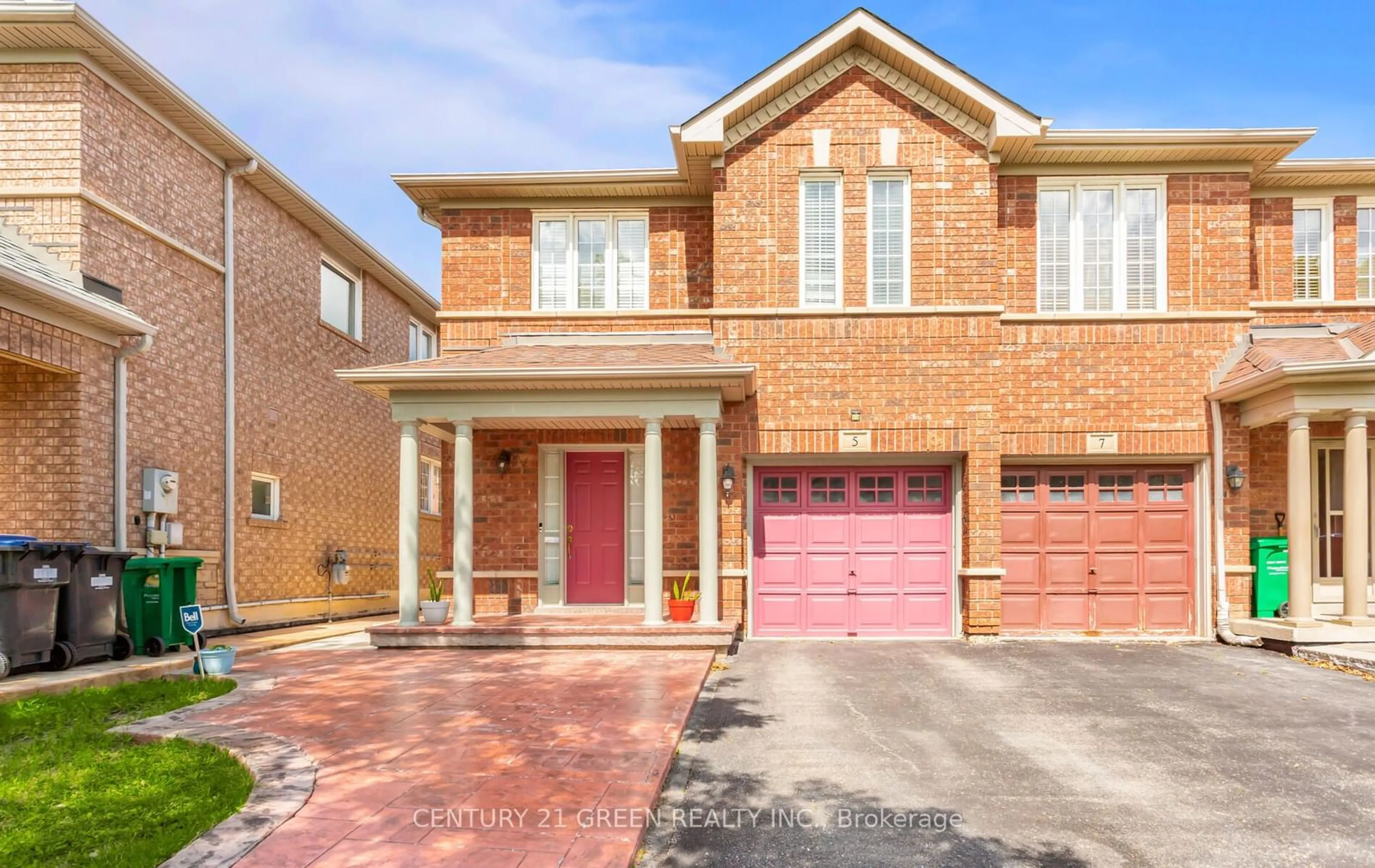 Home with brick exterior material for 5 Tanglemere Cres, Brampton Ontario L7A 1R7